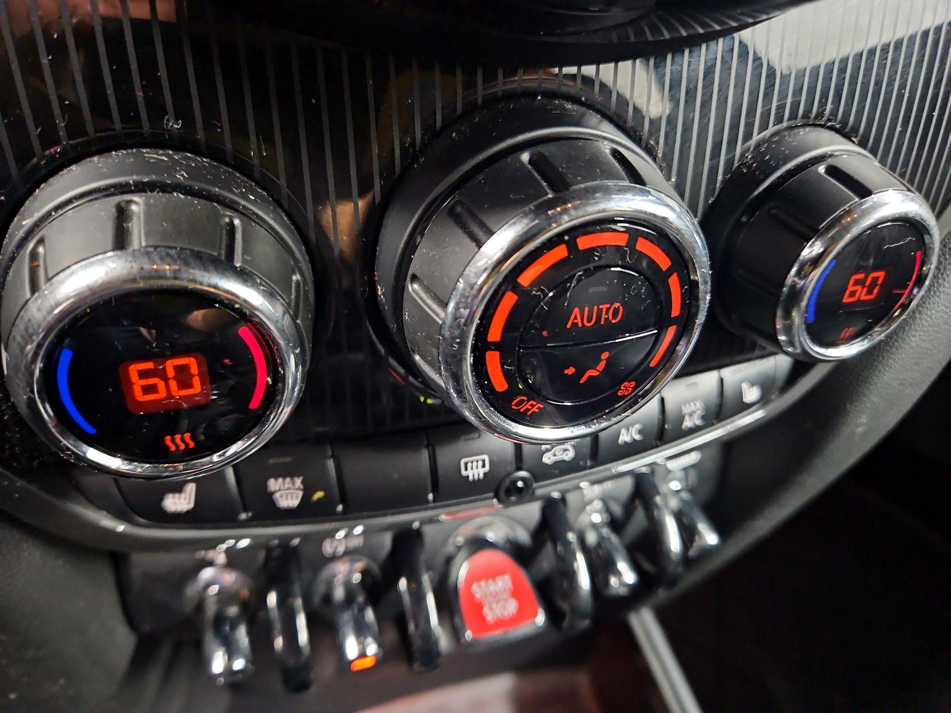 Thumbnail: 2019 MINI Cooper Countryman - 17