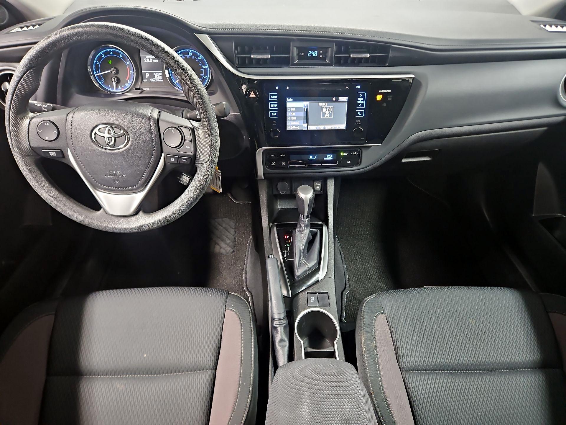 Thumbnail: 2017 Toyota Corolla - 9