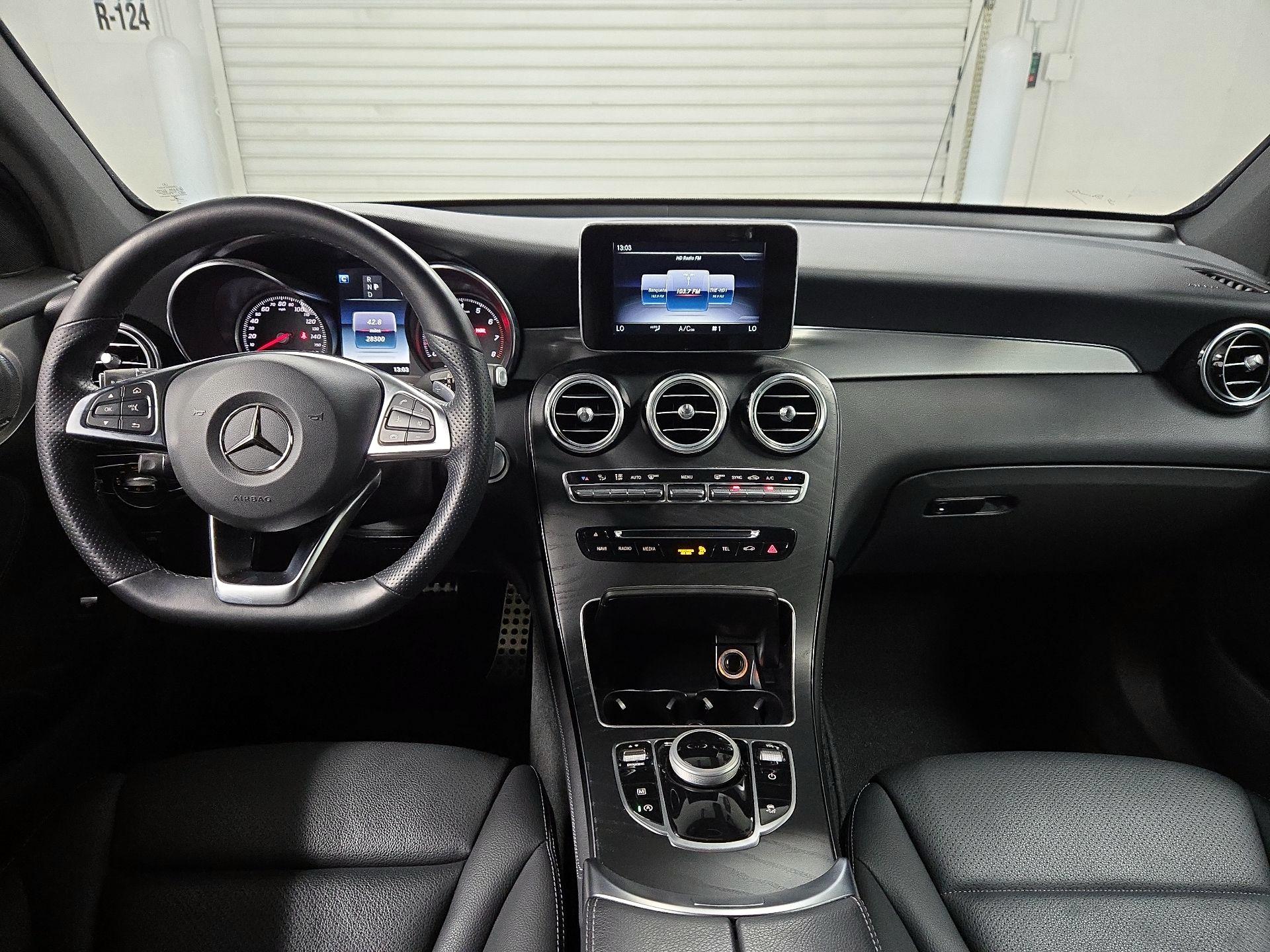 Thumbnail: 2019 Mercedes-Benz GLC - 9