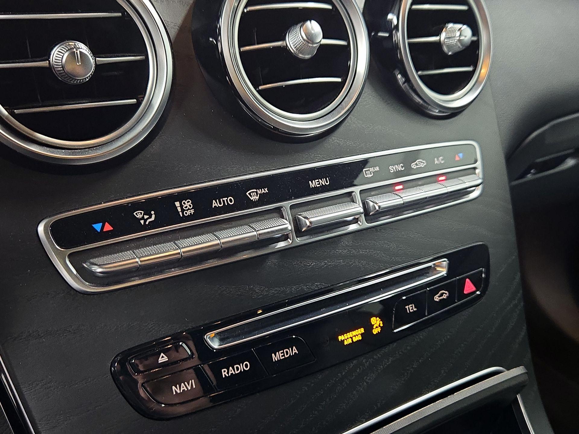 Thumbnail: 2019 Mercedes-Benz GLC - 16