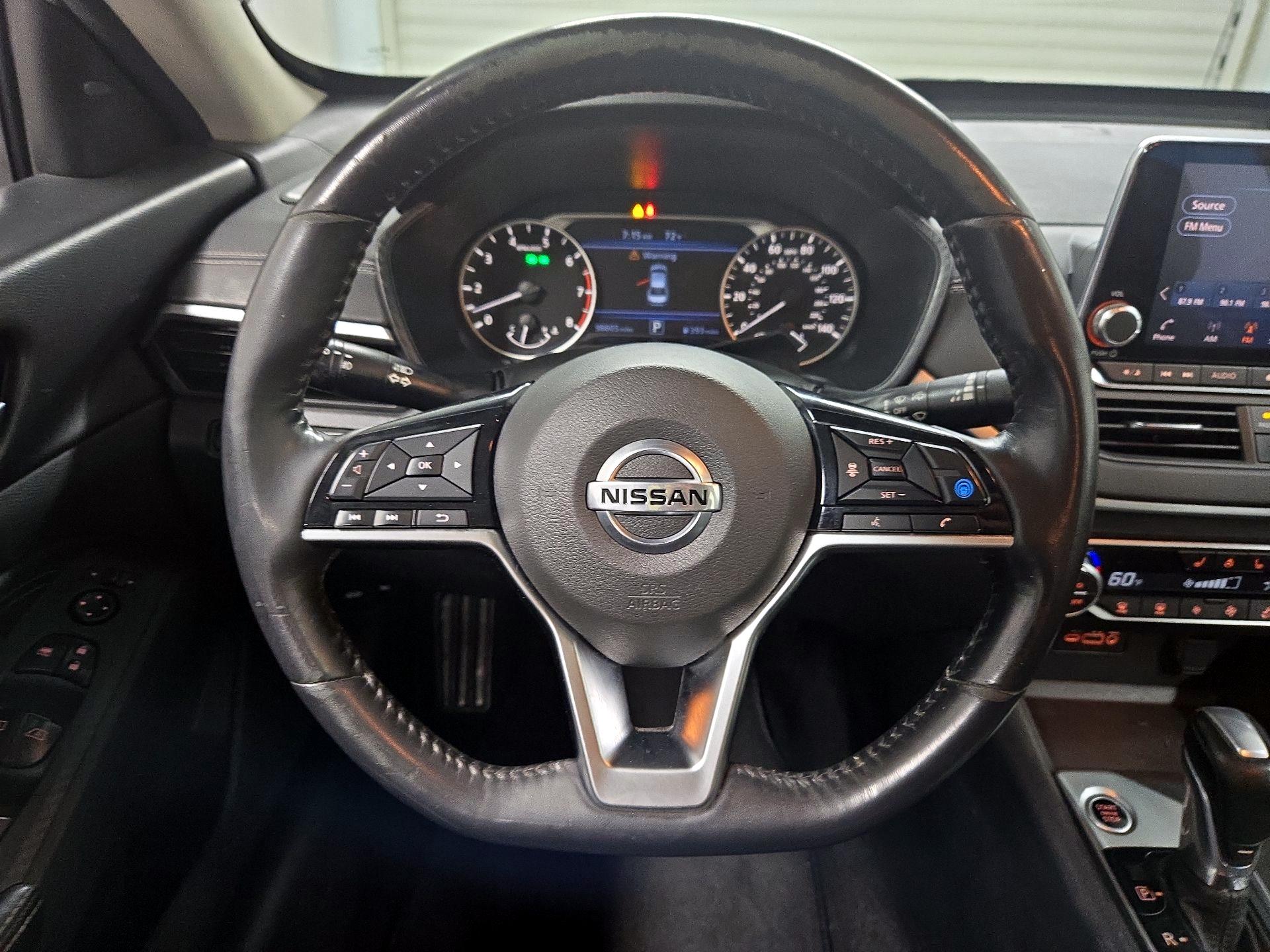 Thumbnail: 2019 Nissan Altima - 10