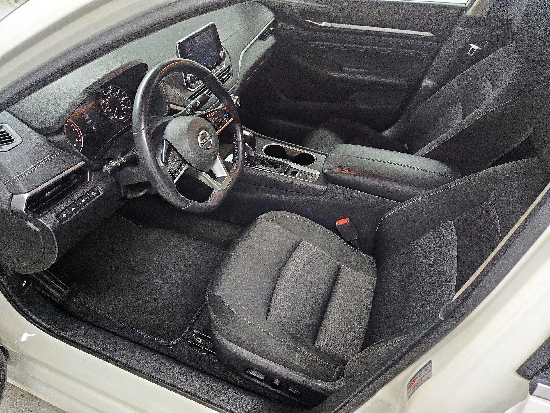 Thumbnail: 2019 Nissan Altima - 11