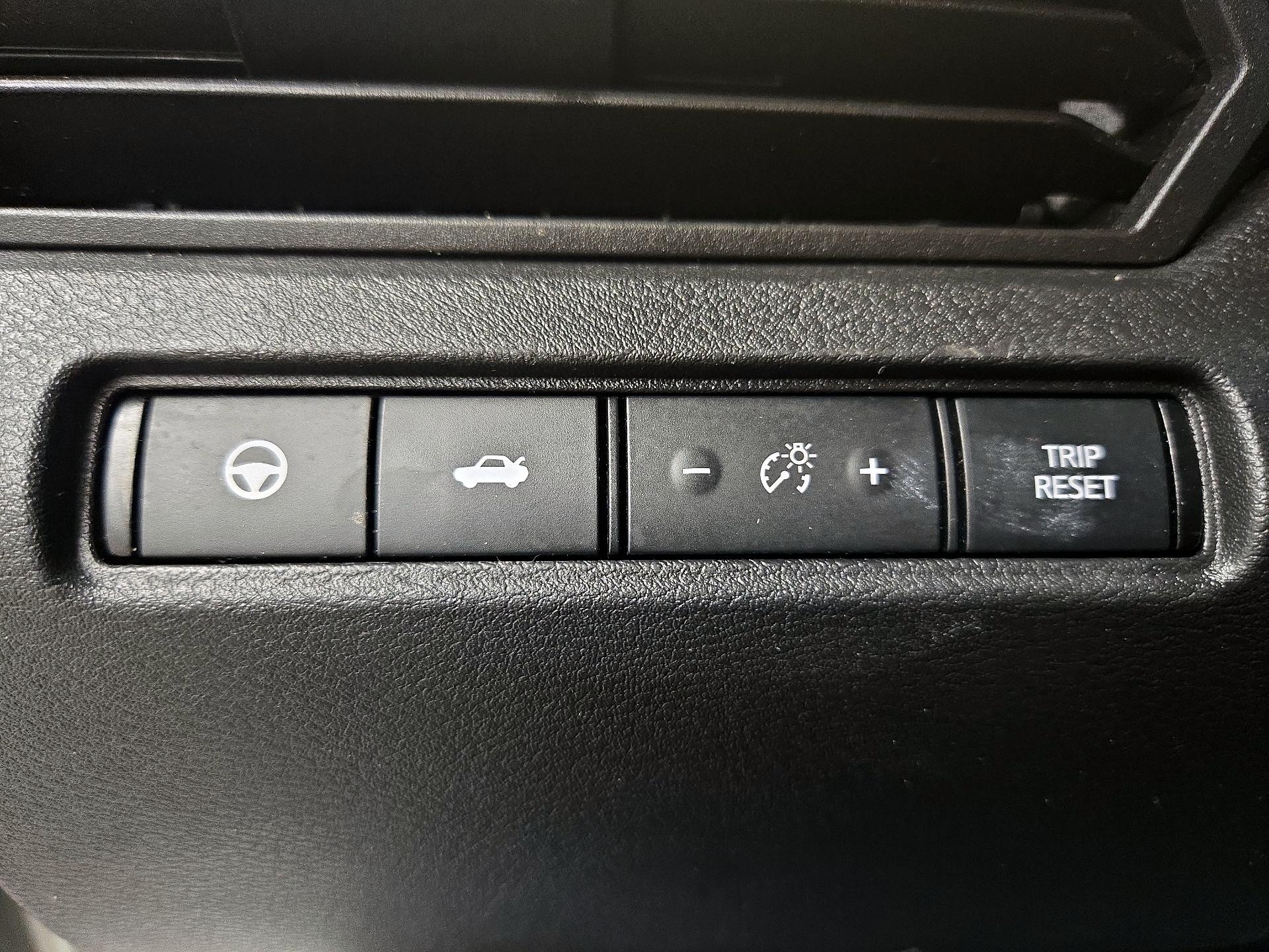 Thumbnail: 2019 Nissan Altima - 13
