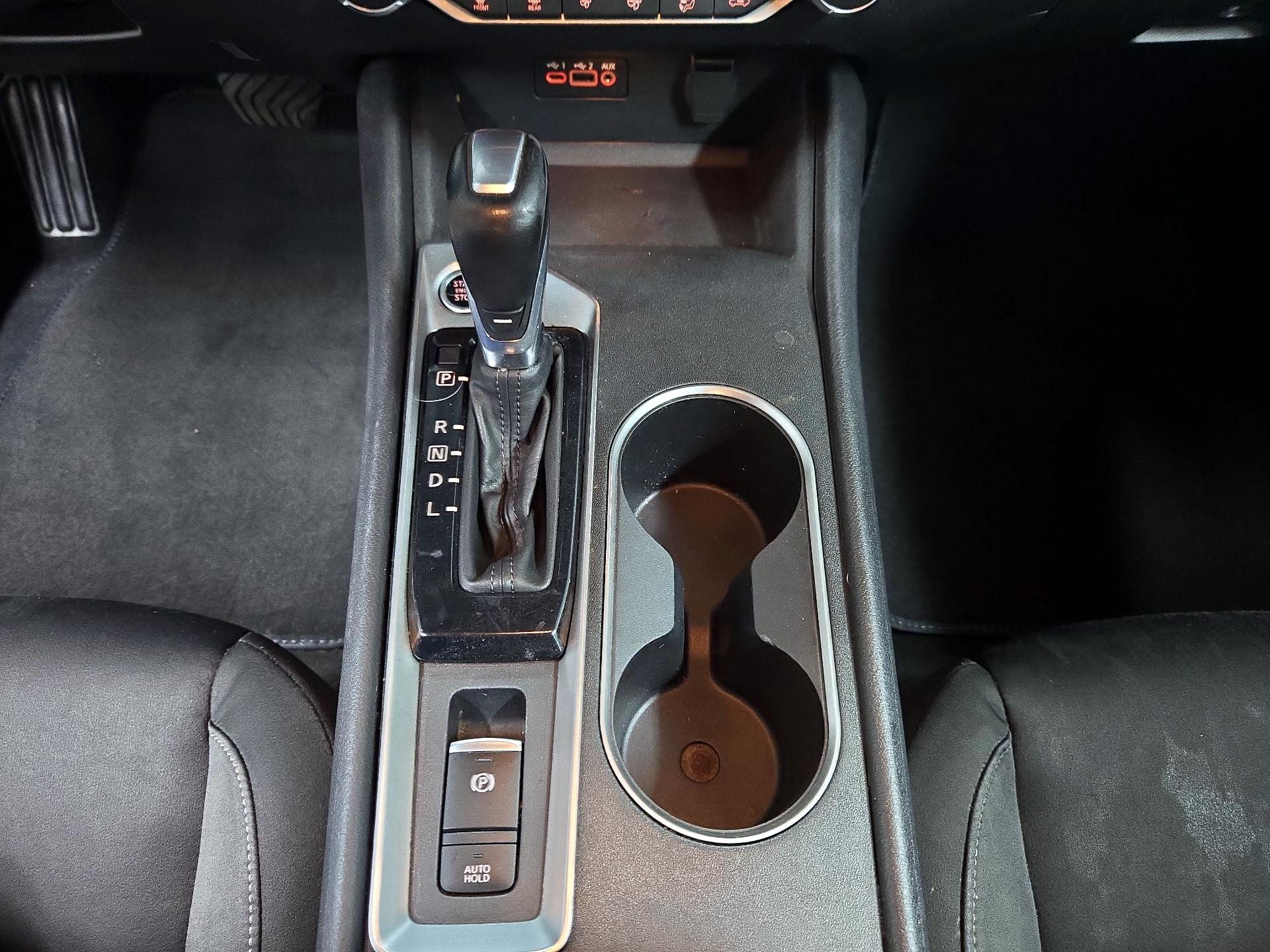 Thumbnail: 2019 Nissan Altima - 17