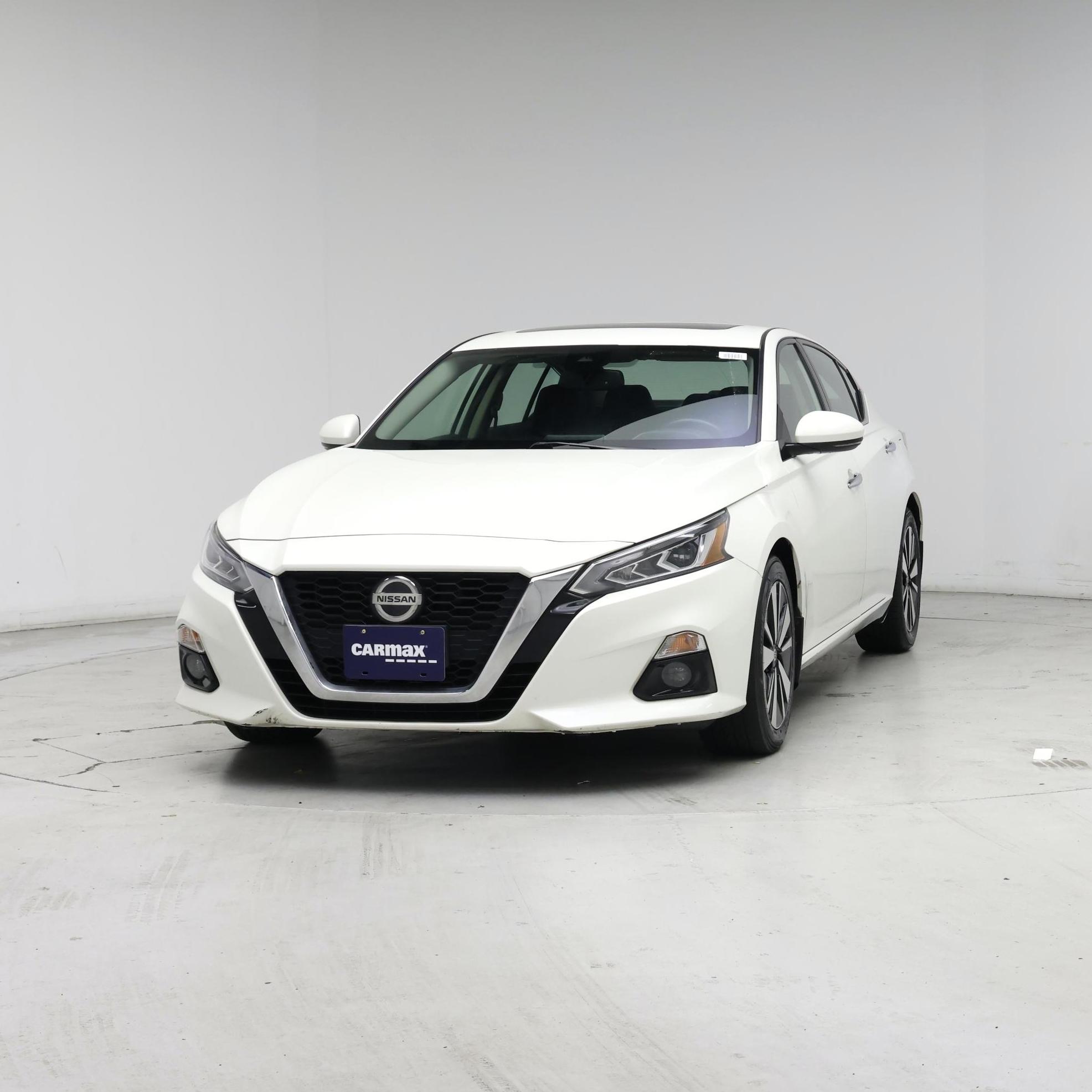 Thumbnail: 2019 Nissan Altima - 4
