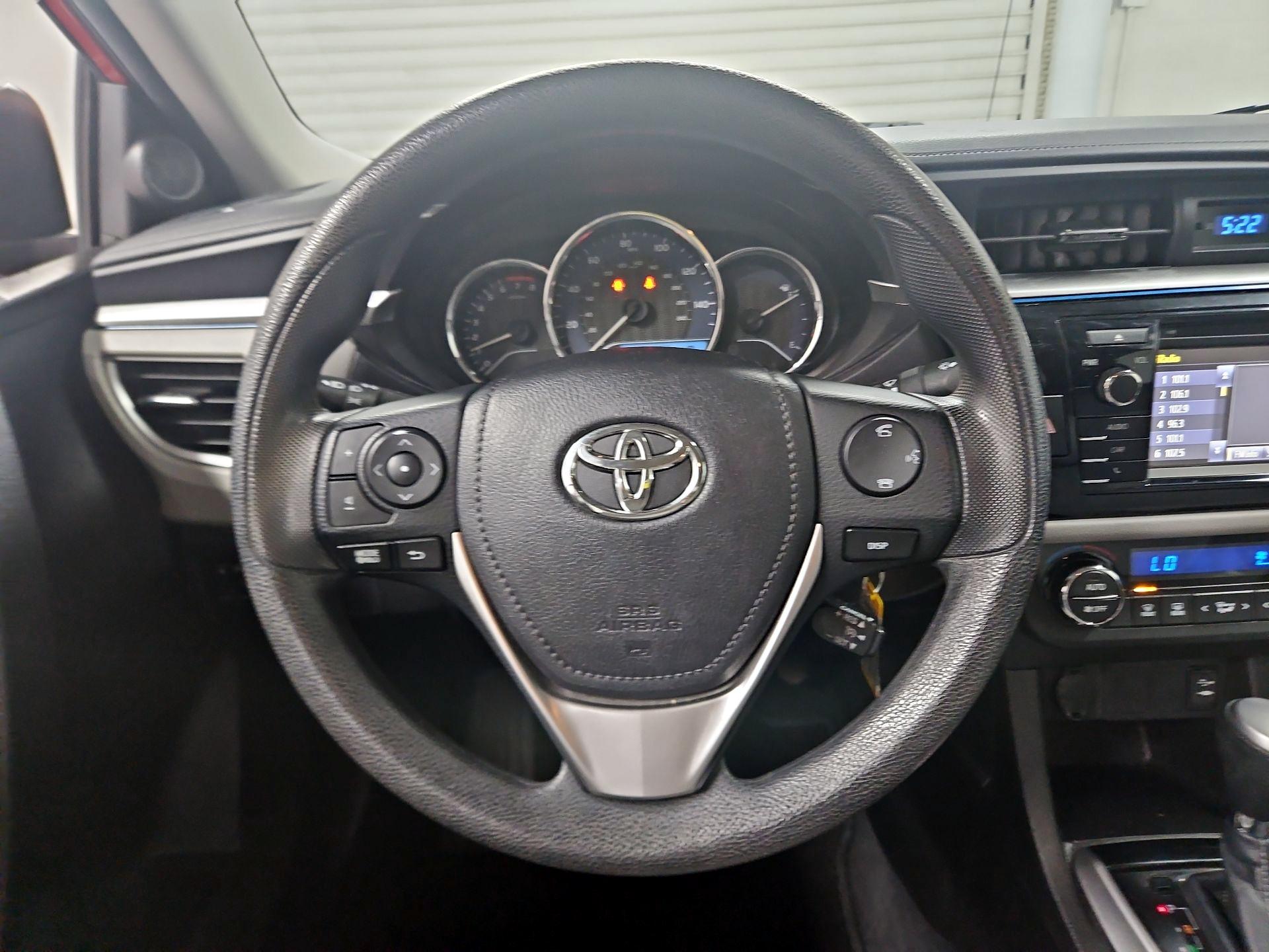 Thumbnail: 2015 Toyota Corolla - 10