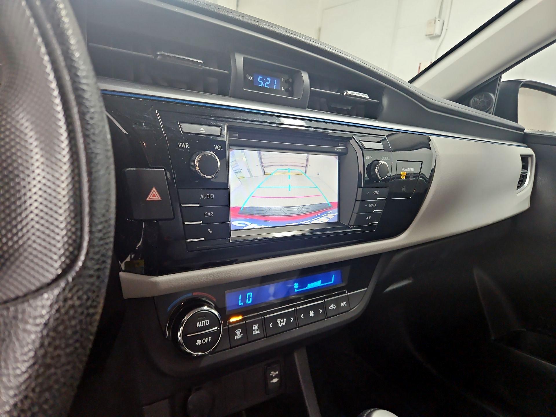 Thumbnail: 2015 Toyota Corolla - 14
