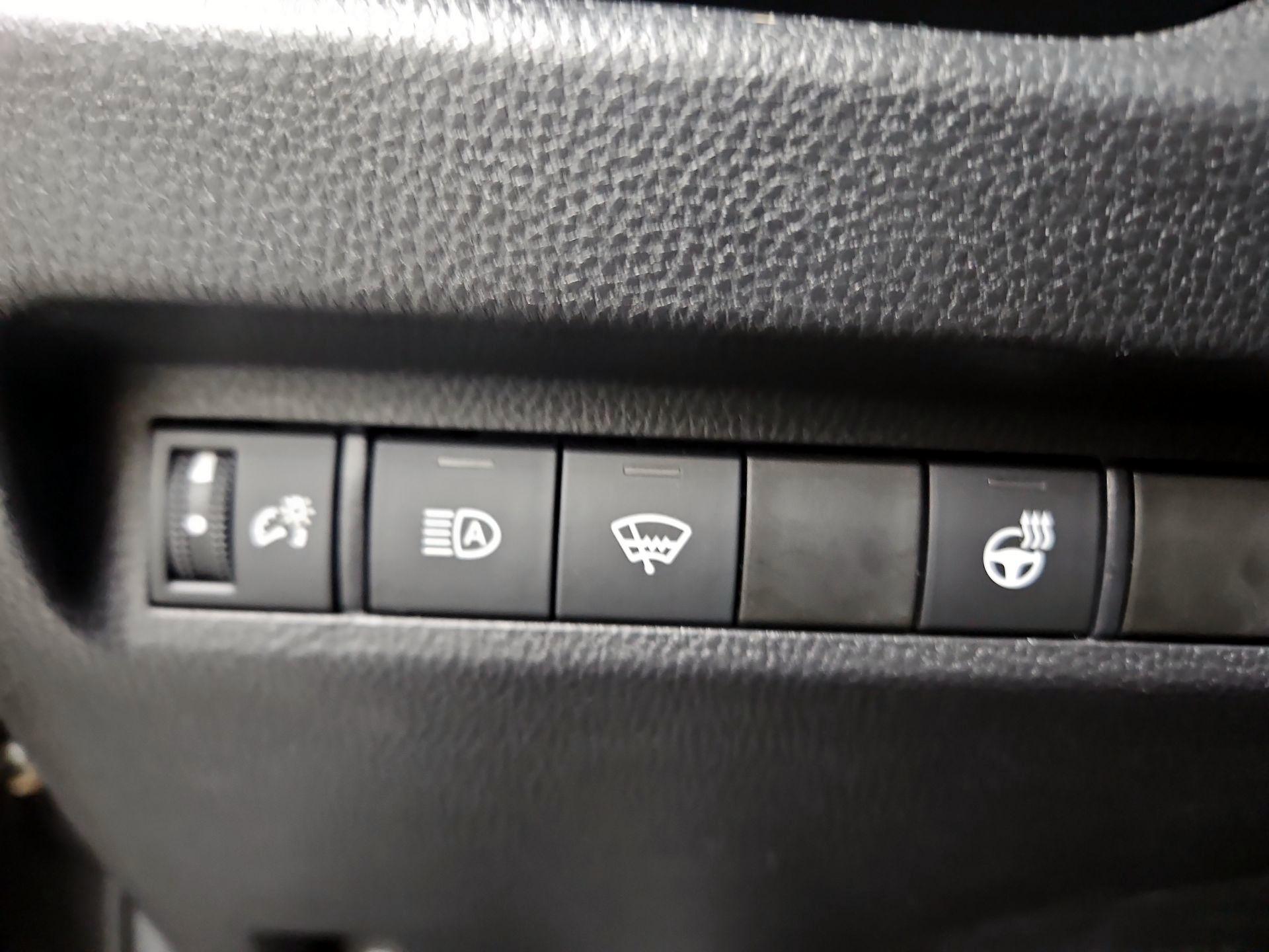 Thumbnail: 2022 Toyota RAV4 - 13