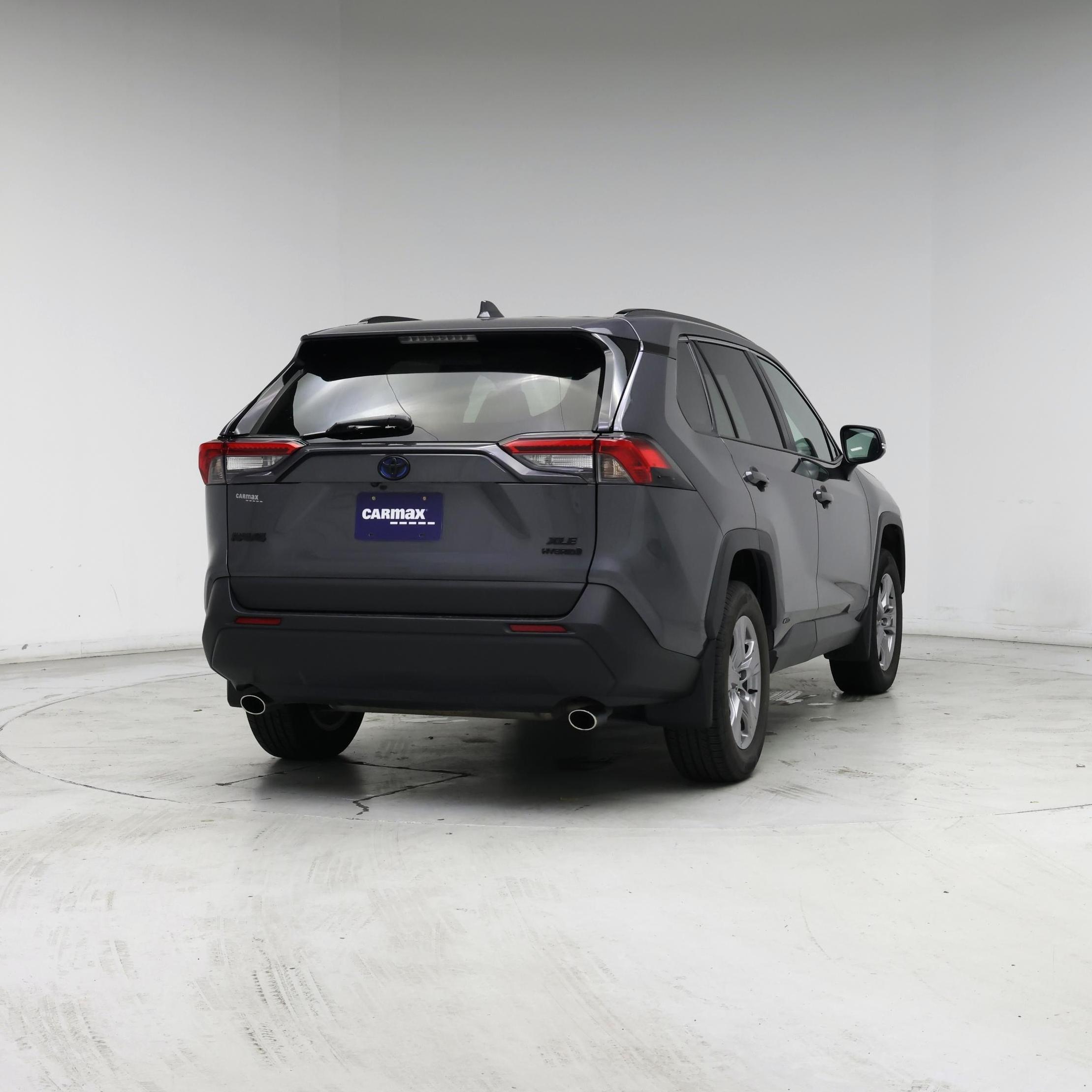 Thumbnail: 2022 Toyota RAV4 - 8