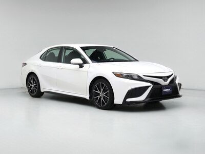 White 2023 Toyota Camry SE