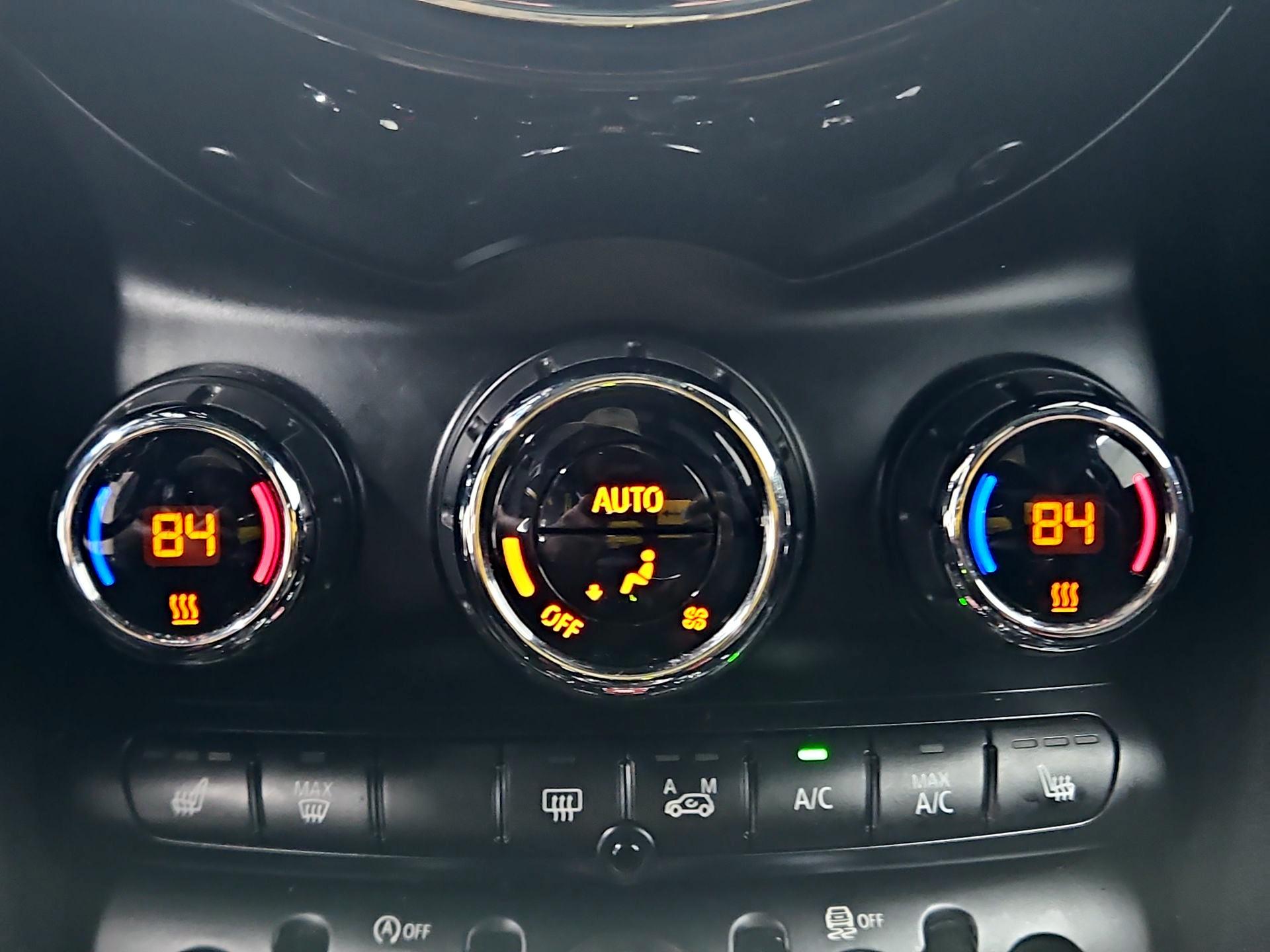 Thumbnail: 2017 MINI Cooper Hardtop - 16