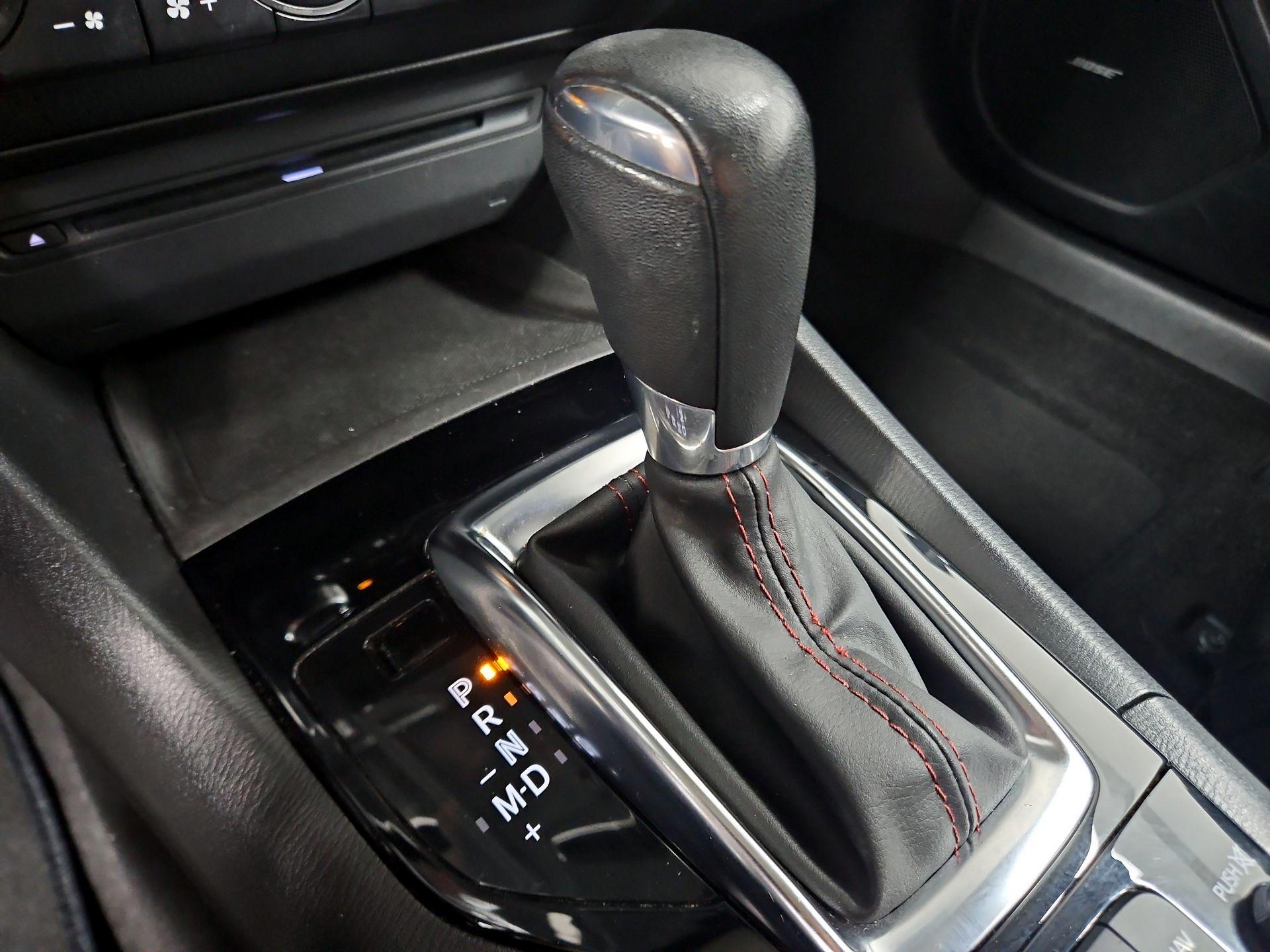 Thumbnail: 2016 Mazda Mazda3 - 18