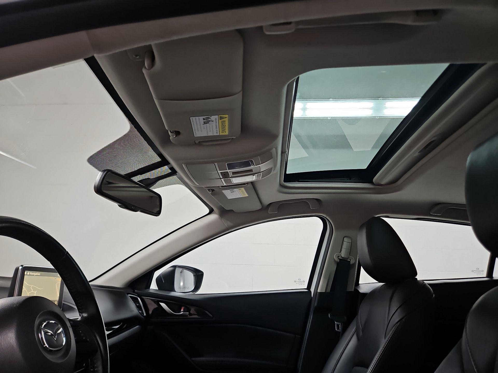 Thumbnail: 2016 Mazda Mazda3 - 20