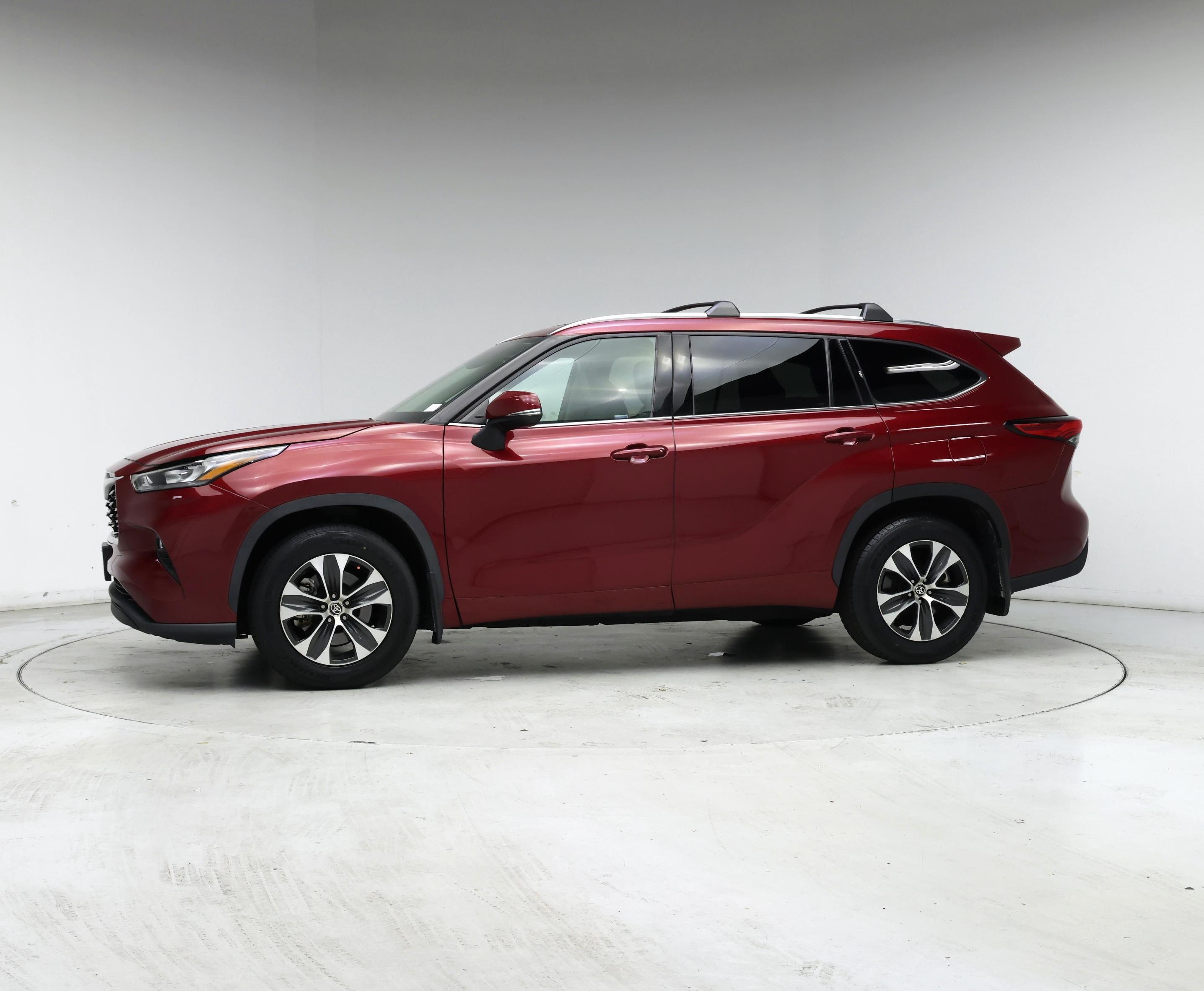 Thumbnail: 2020 Toyota Highlander - 3