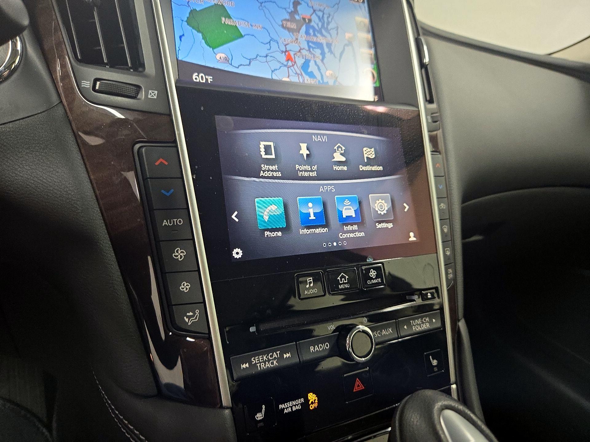 Thumbnail: 2015 INFINITI Q50 - 17