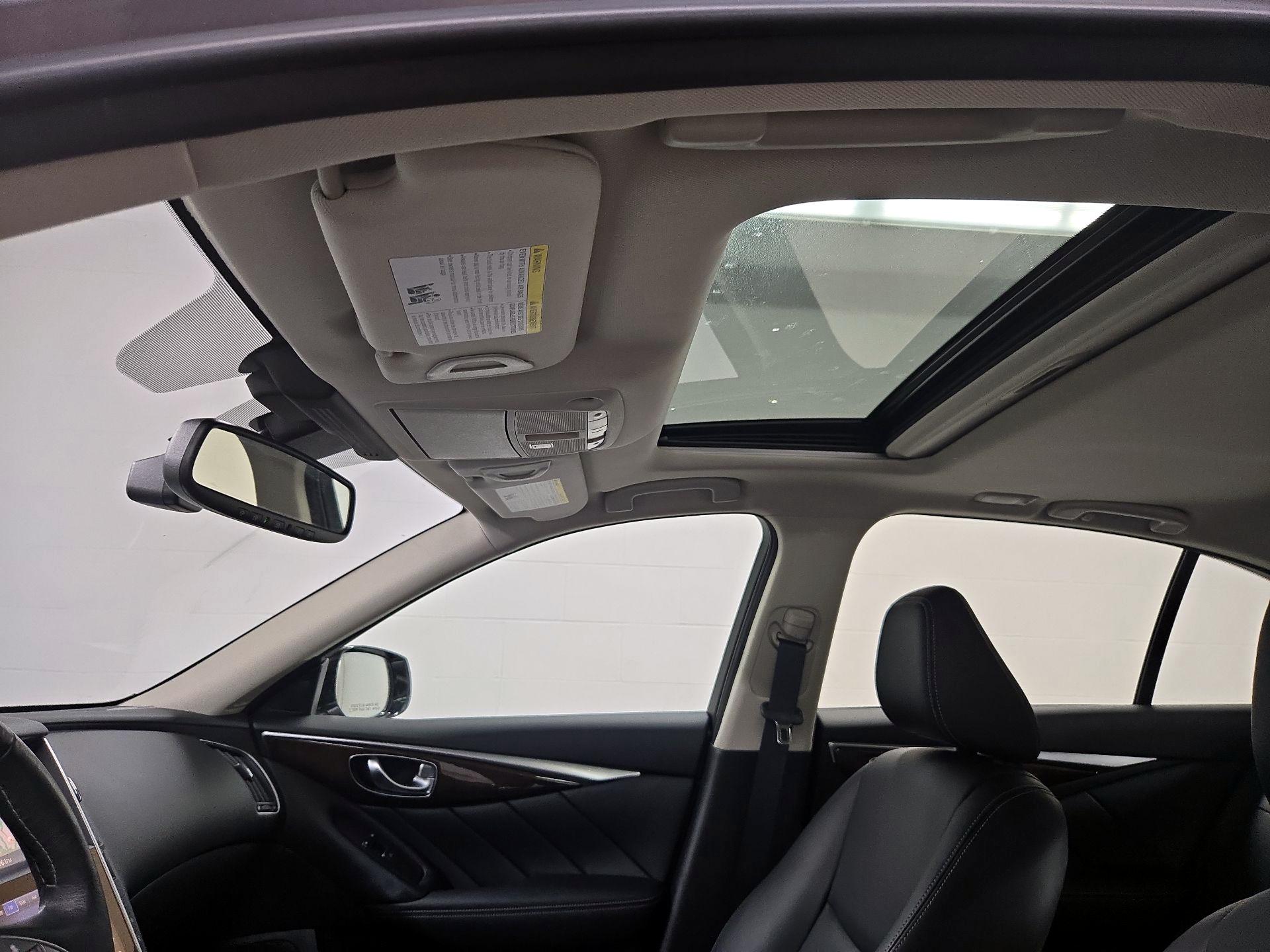 Thumbnail: 2015 INFINITI Q50 - 20