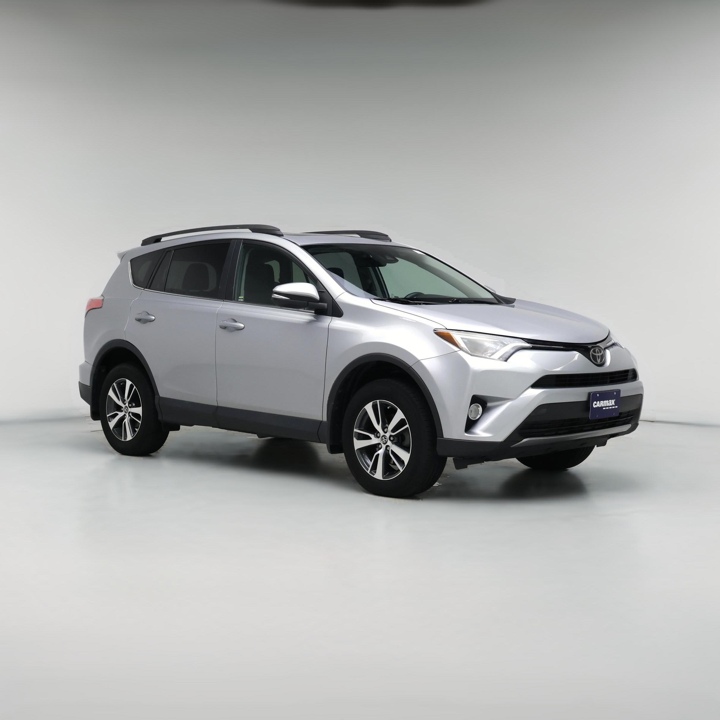 Thumbnail: 2018 Toyota RAV4 - 1