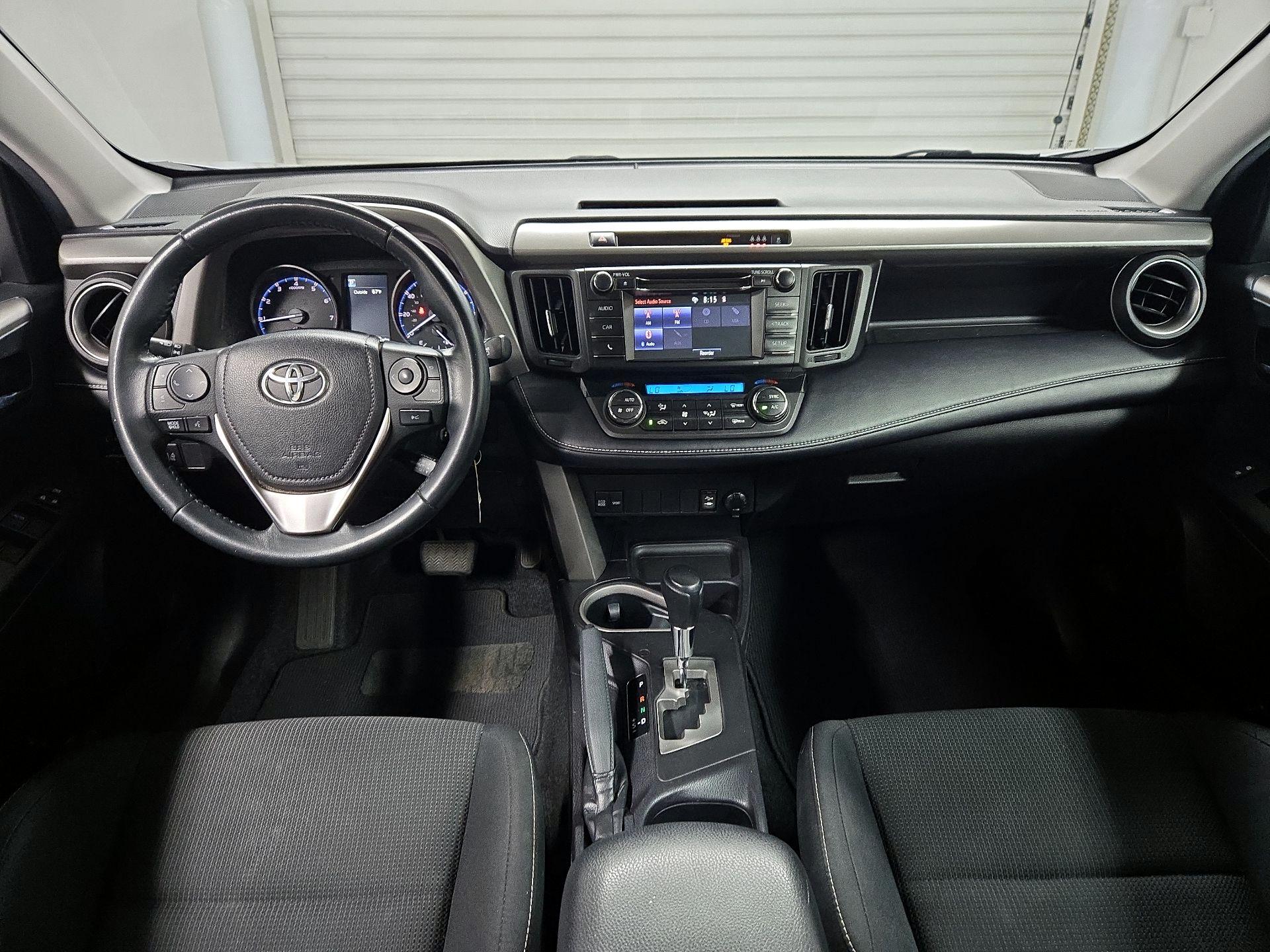 Thumbnail: 2018 Toyota RAV4 - 9