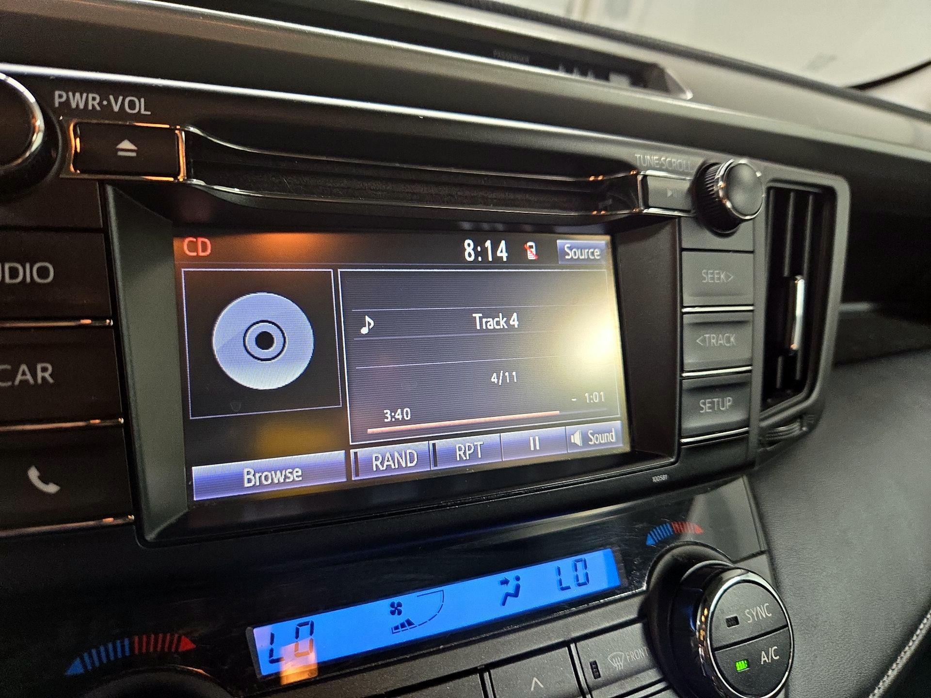 Thumbnail: 2018 Toyota RAV4 - 15