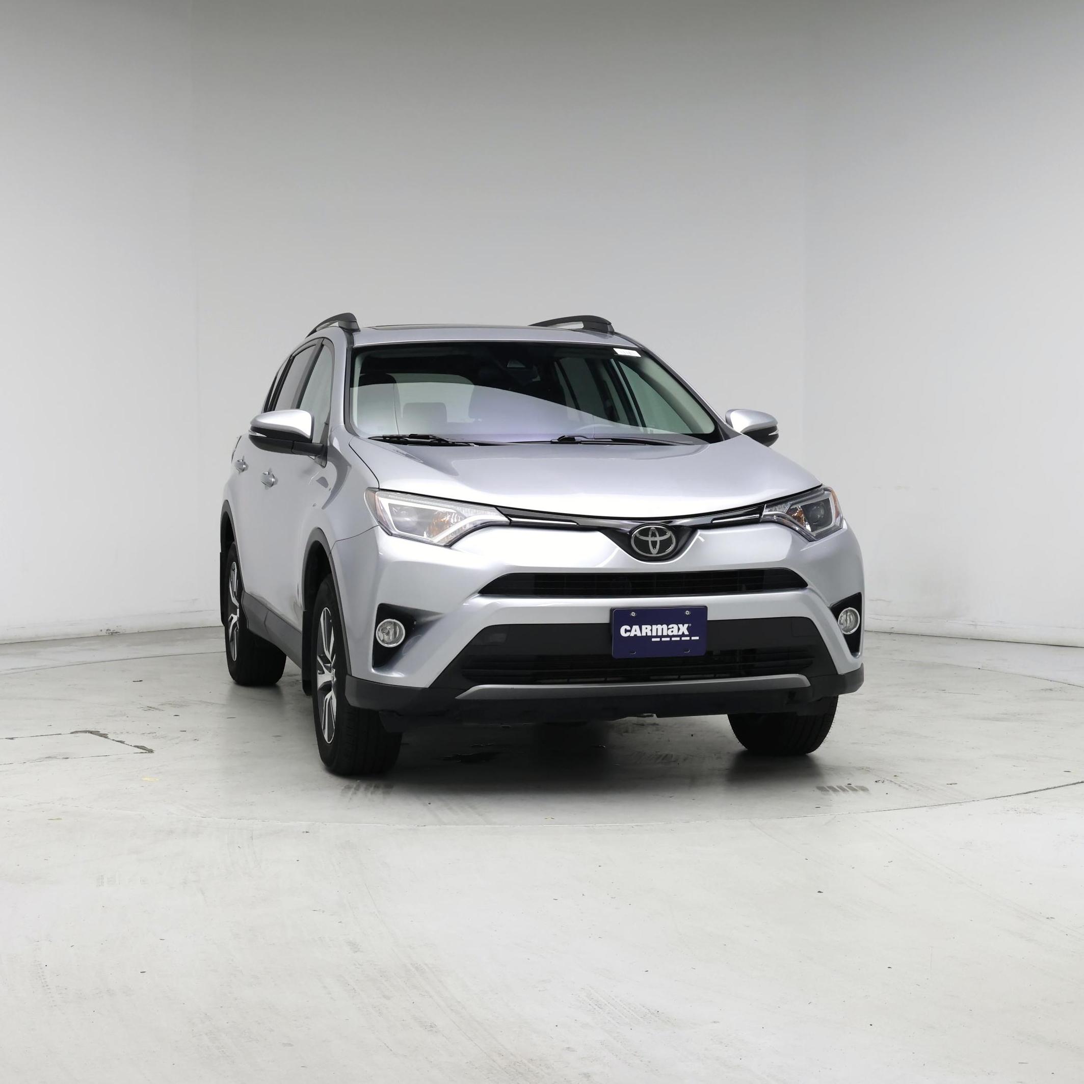 Thumbnail: 2018 Toyota RAV4 - 5