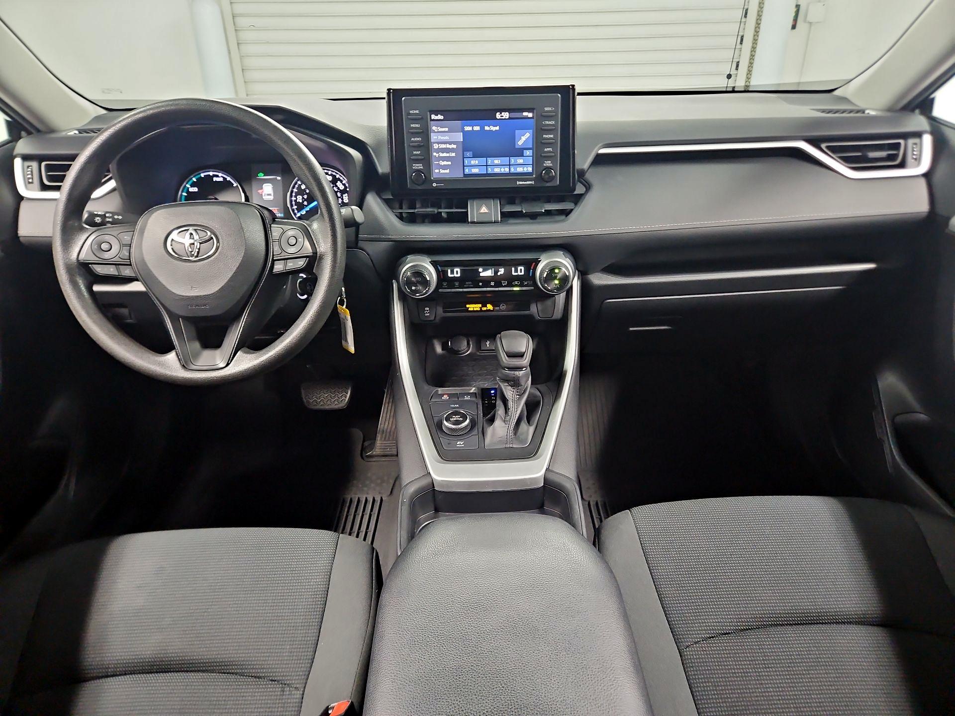 Thumbnail: 2021 Toyota RAV4 - 9