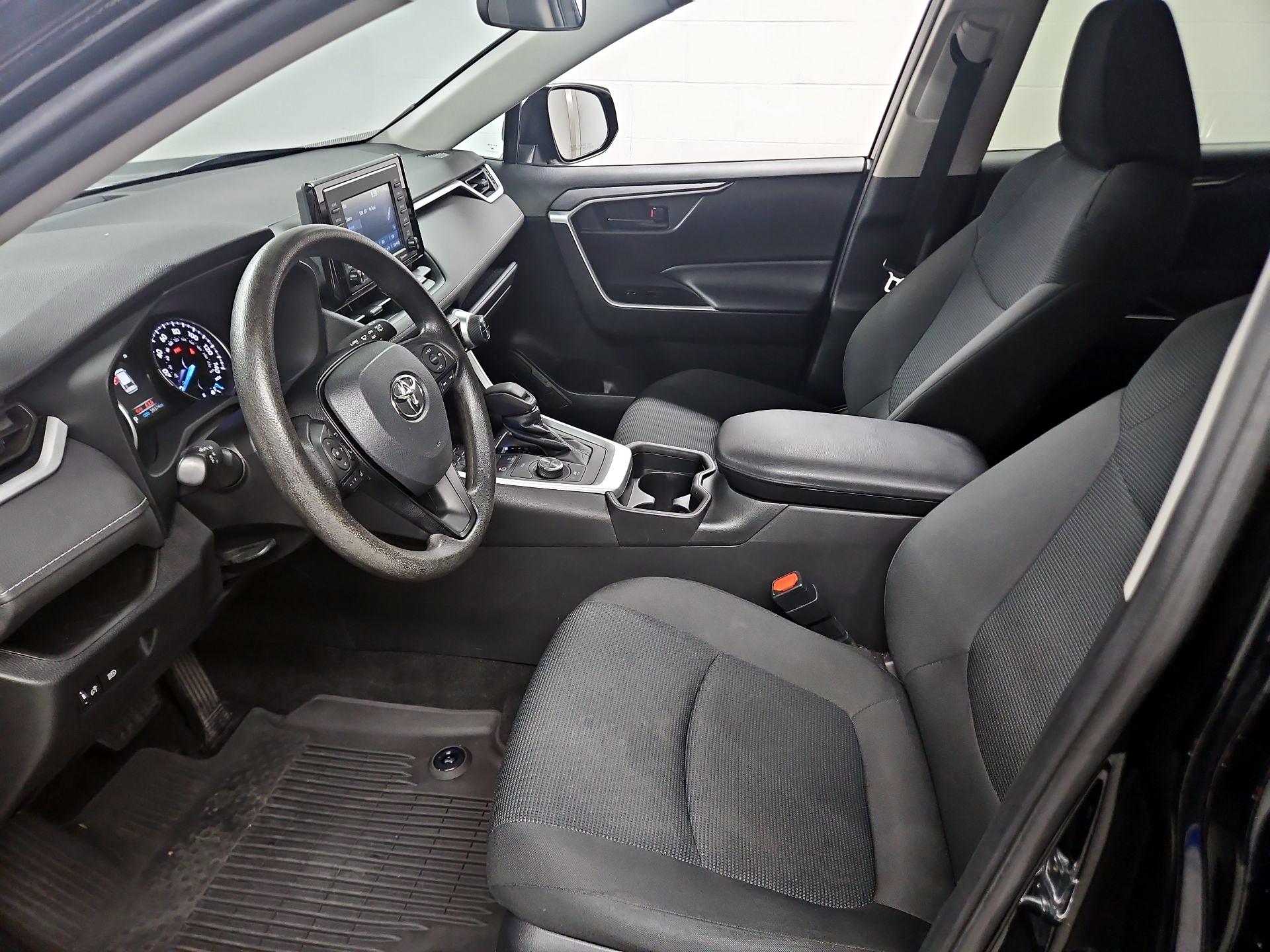 Thumbnail: 2021 Toyota RAV4 - 11