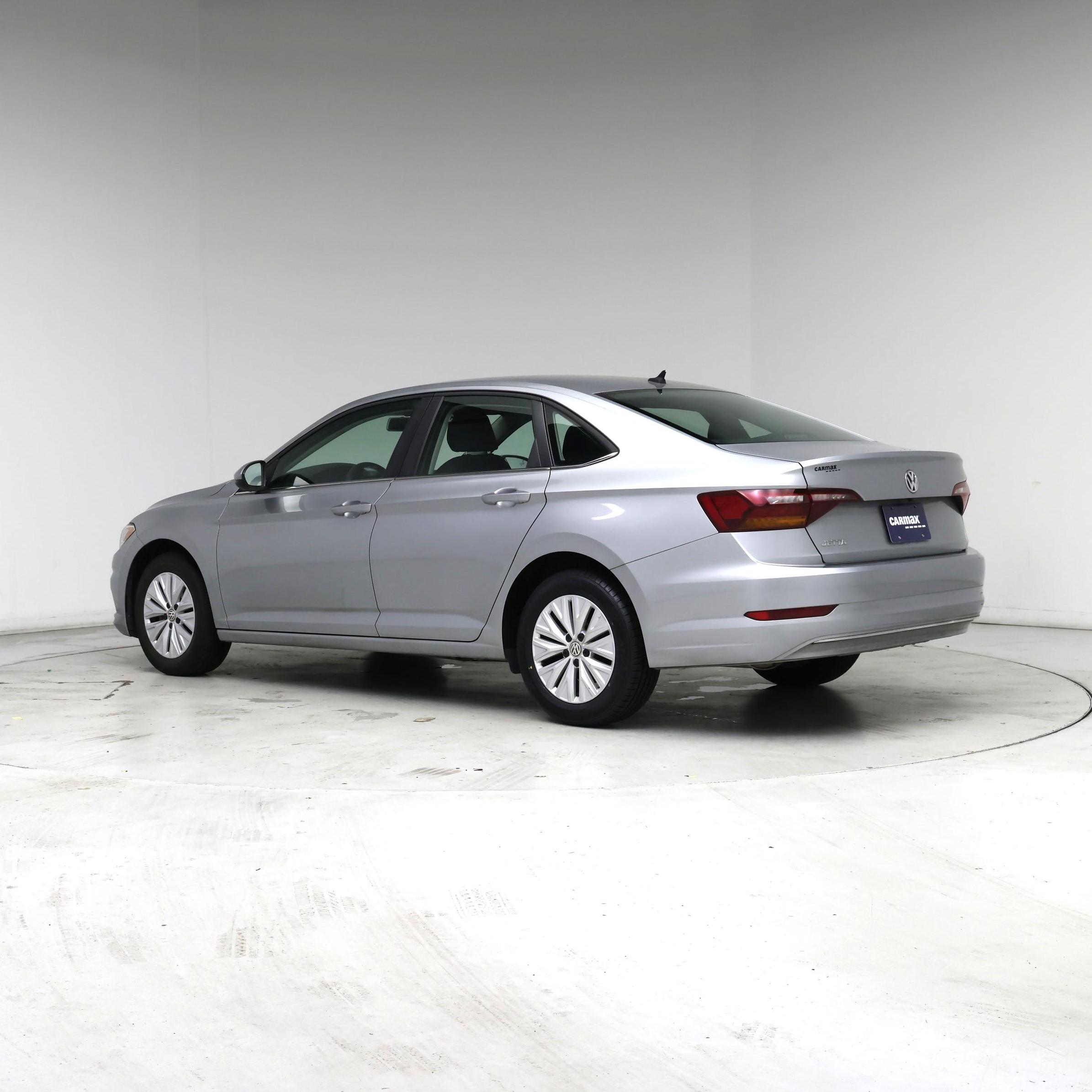 Thumbnail: 2019 Volkswagen Jetta - 2