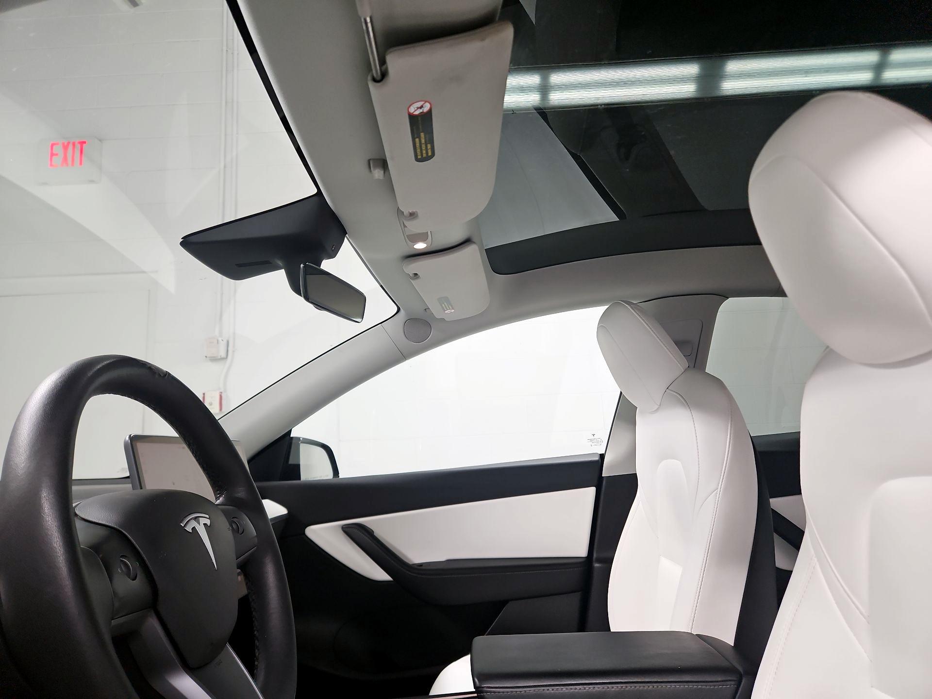 Thumbnail: 2022 Tesla Model Y - 18