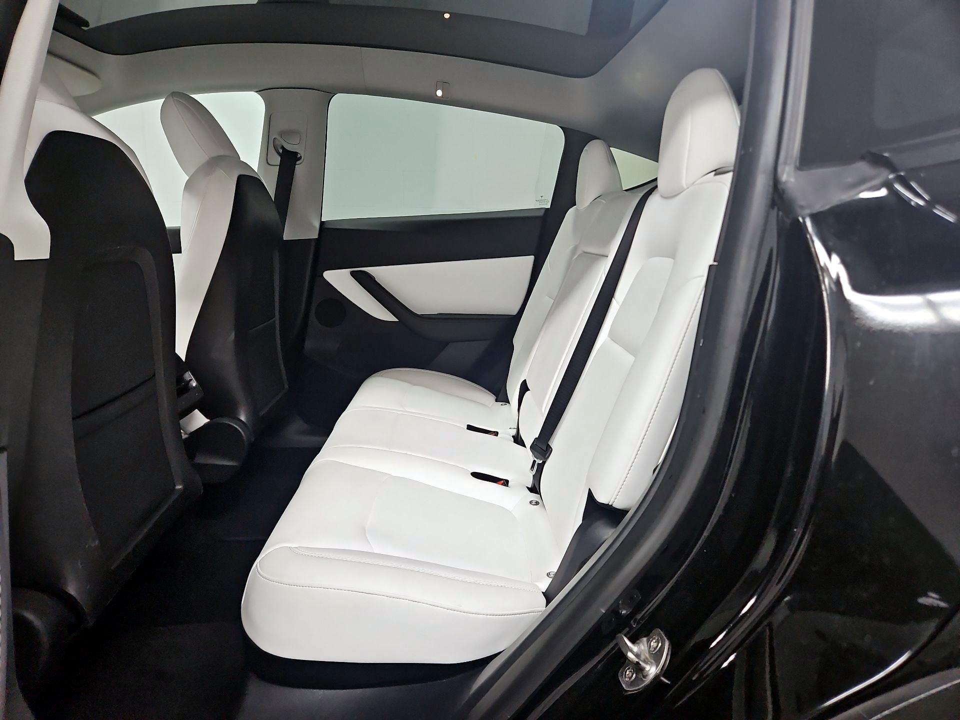 Thumbnail: 2022 Tesla Model Y - 19