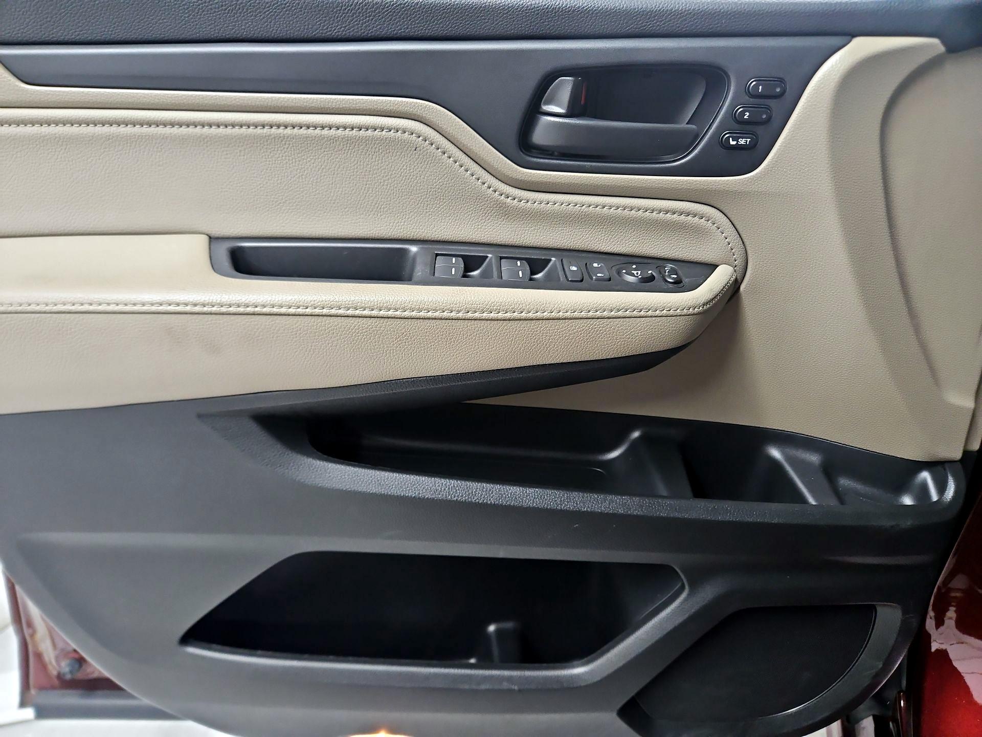 Thumbnail: 2020 Honda Odyssey - 12