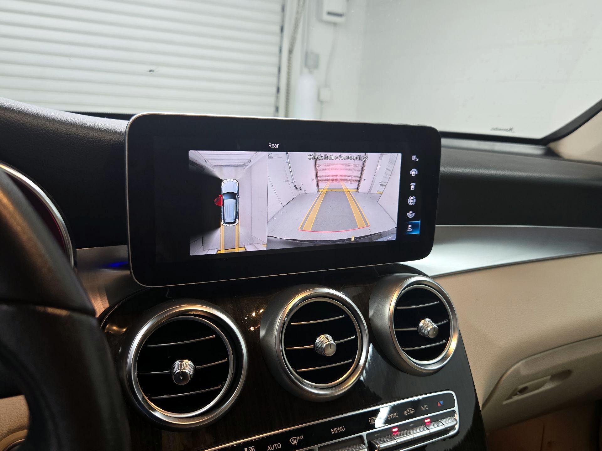 Thumbnail: 2020 Mercedes-Benz GLC - 15