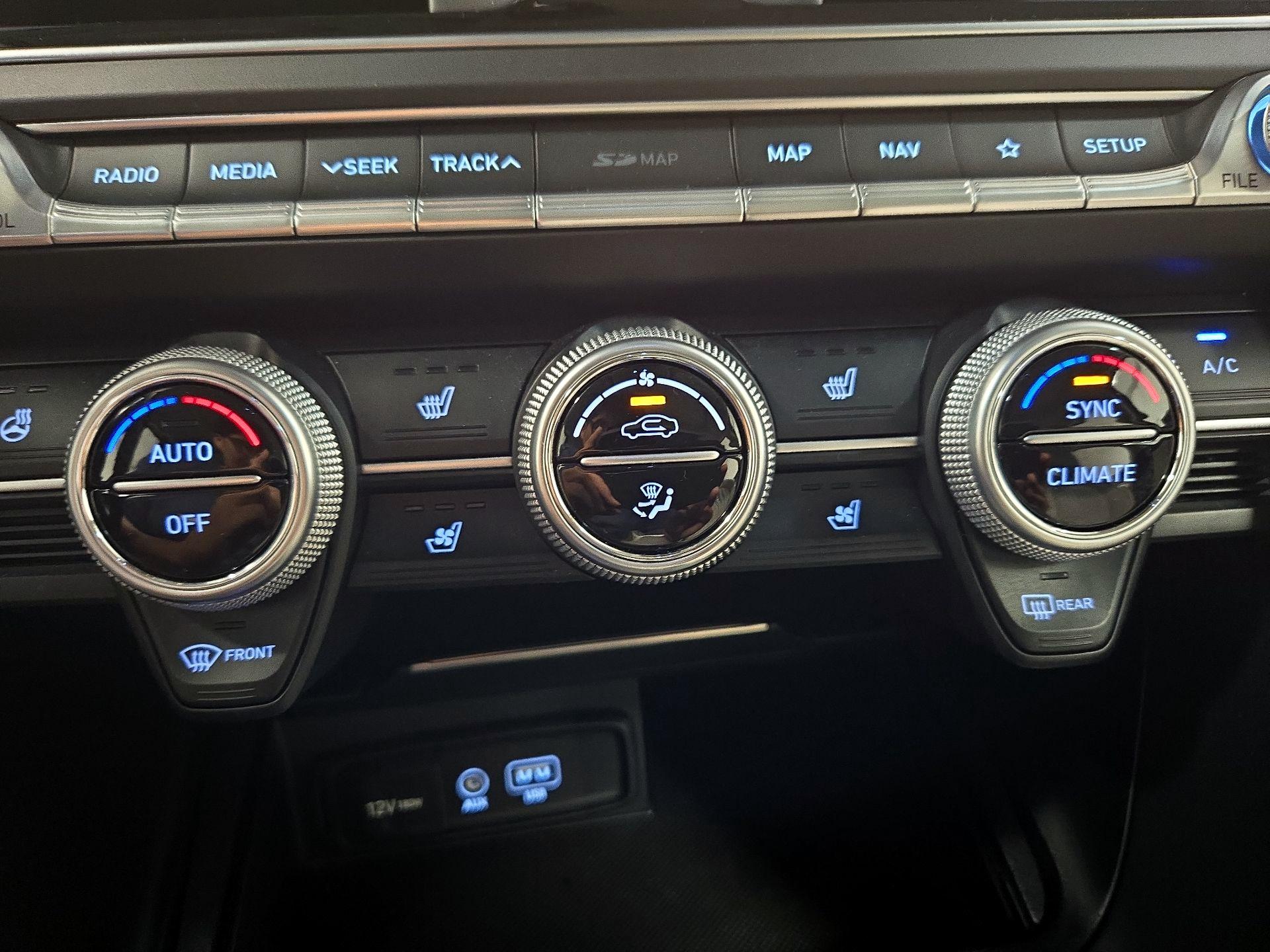 Thumbnail: 2019 Genesis G70 - 17