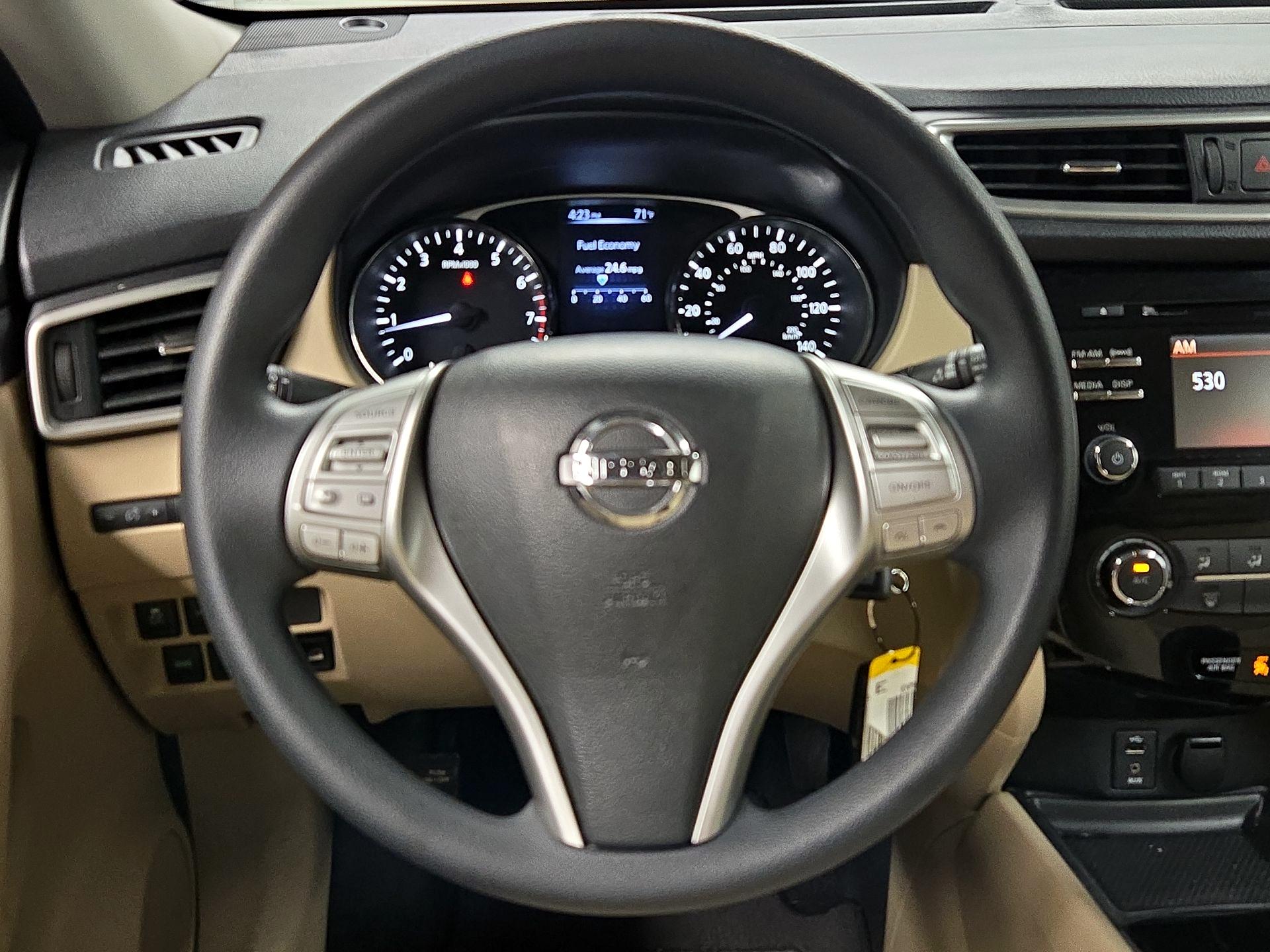 Thumbnail: 2016 Nissan Rogue - 10