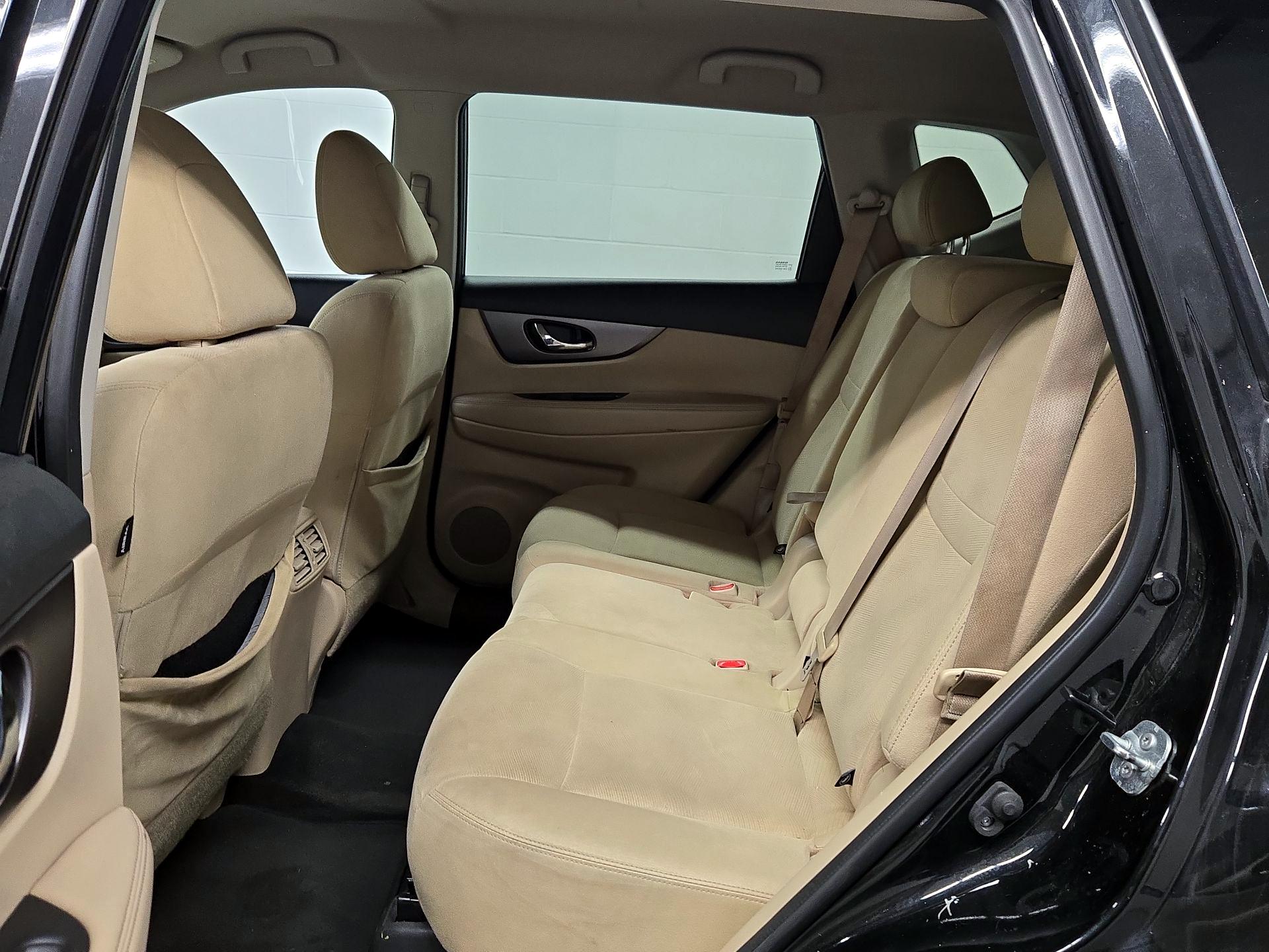 Thumbnail: 2016 Nissan Rogue - 19