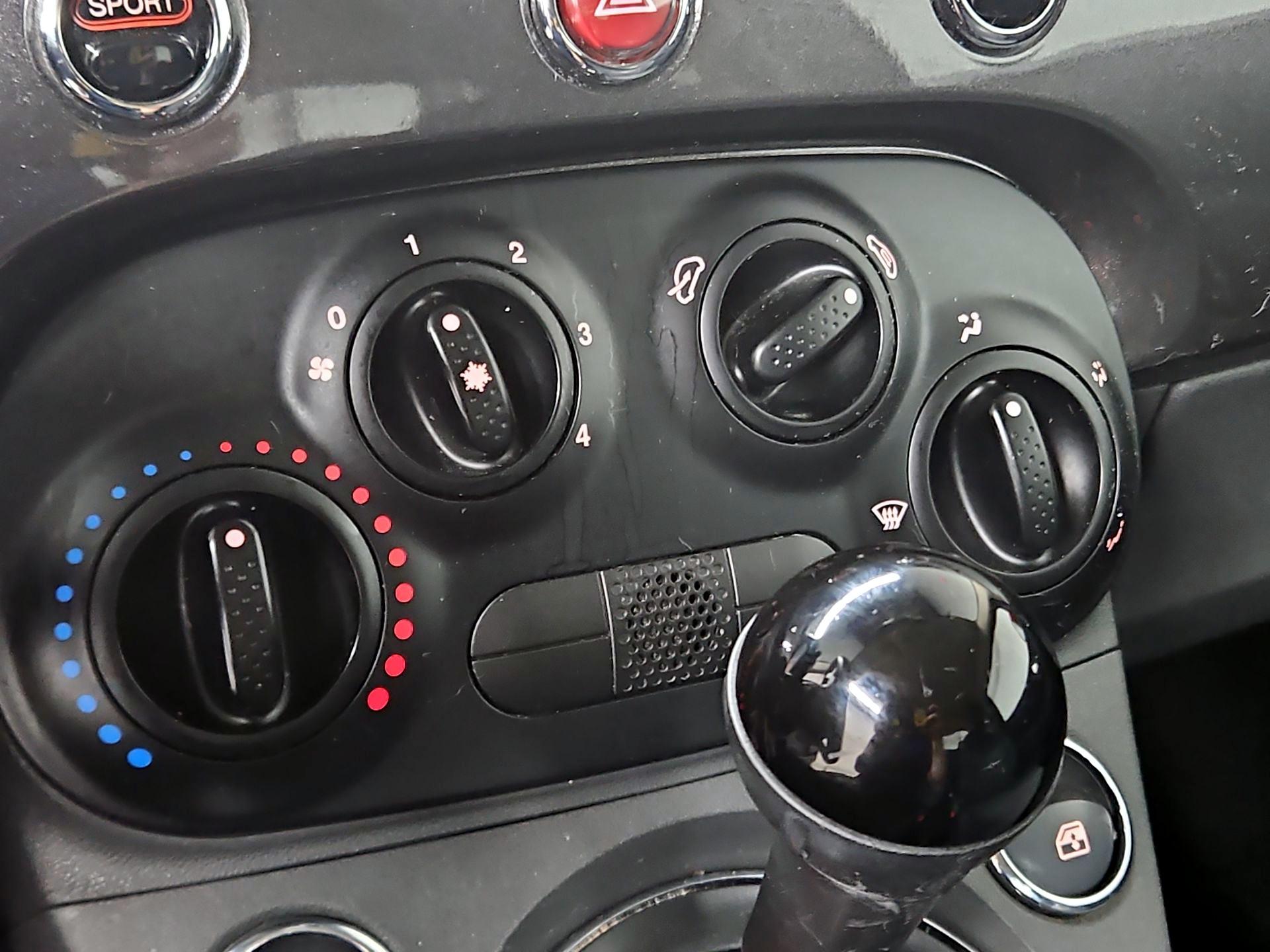 Thumbnail: 2016 Fiat 500 - 14