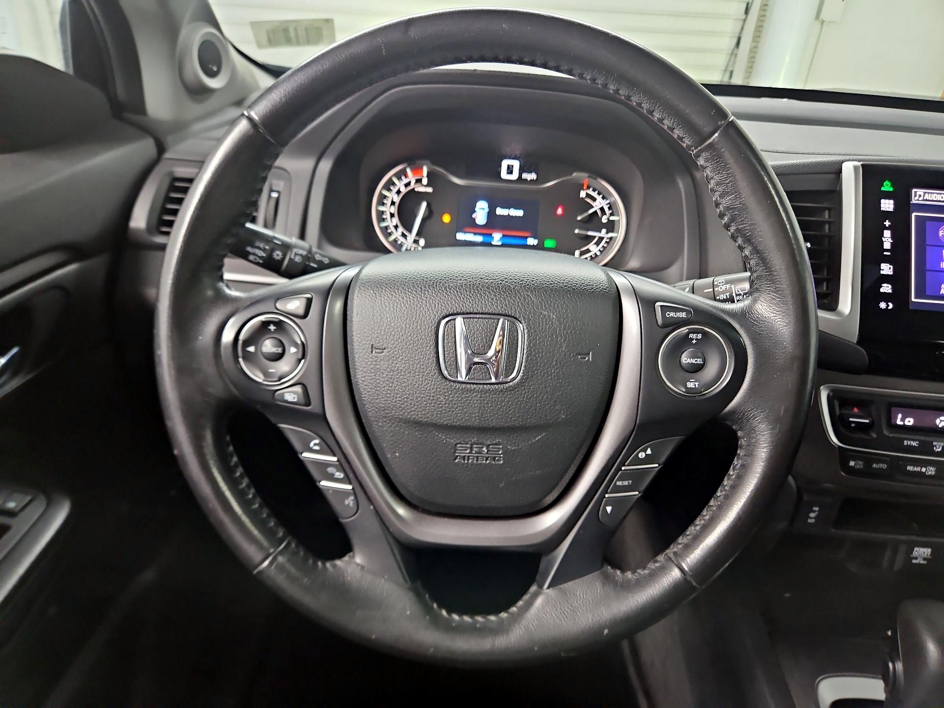 Thumbnail: 2016 Honda Pilot - 10