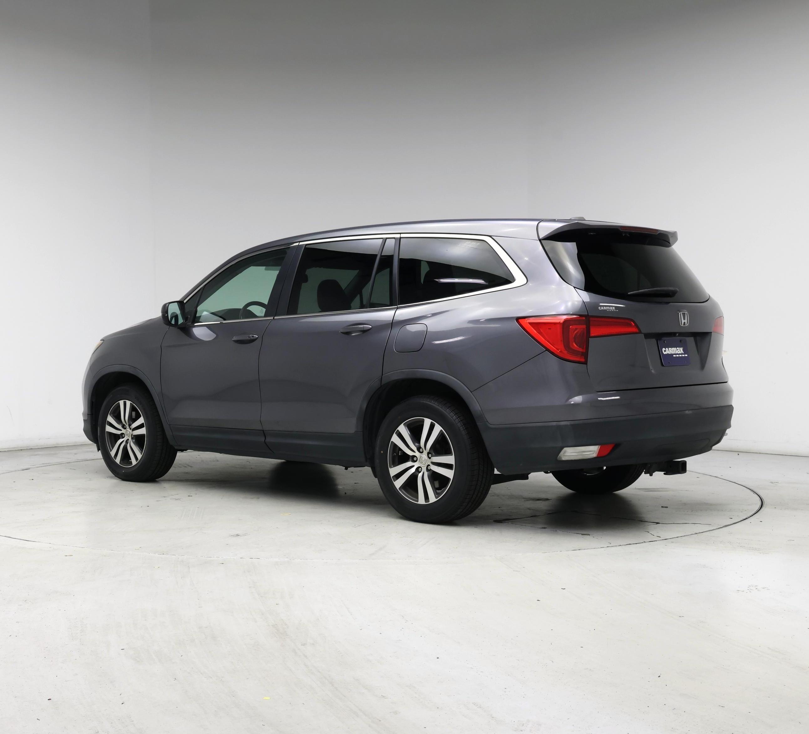 Thumbnail: 2016 Honda Pilot - 2