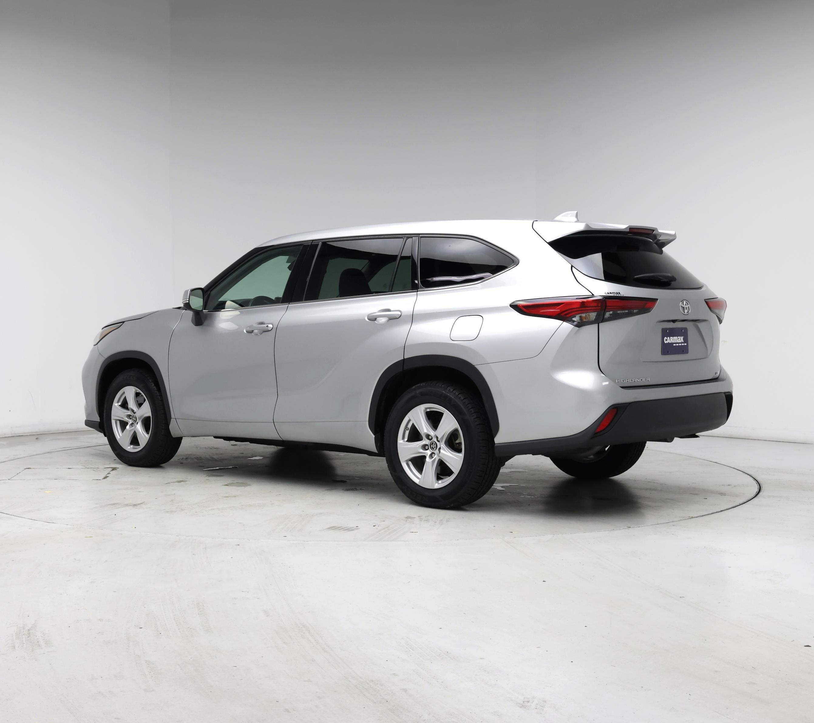 Thumbnail: 2021 Toyota Highlander - 2