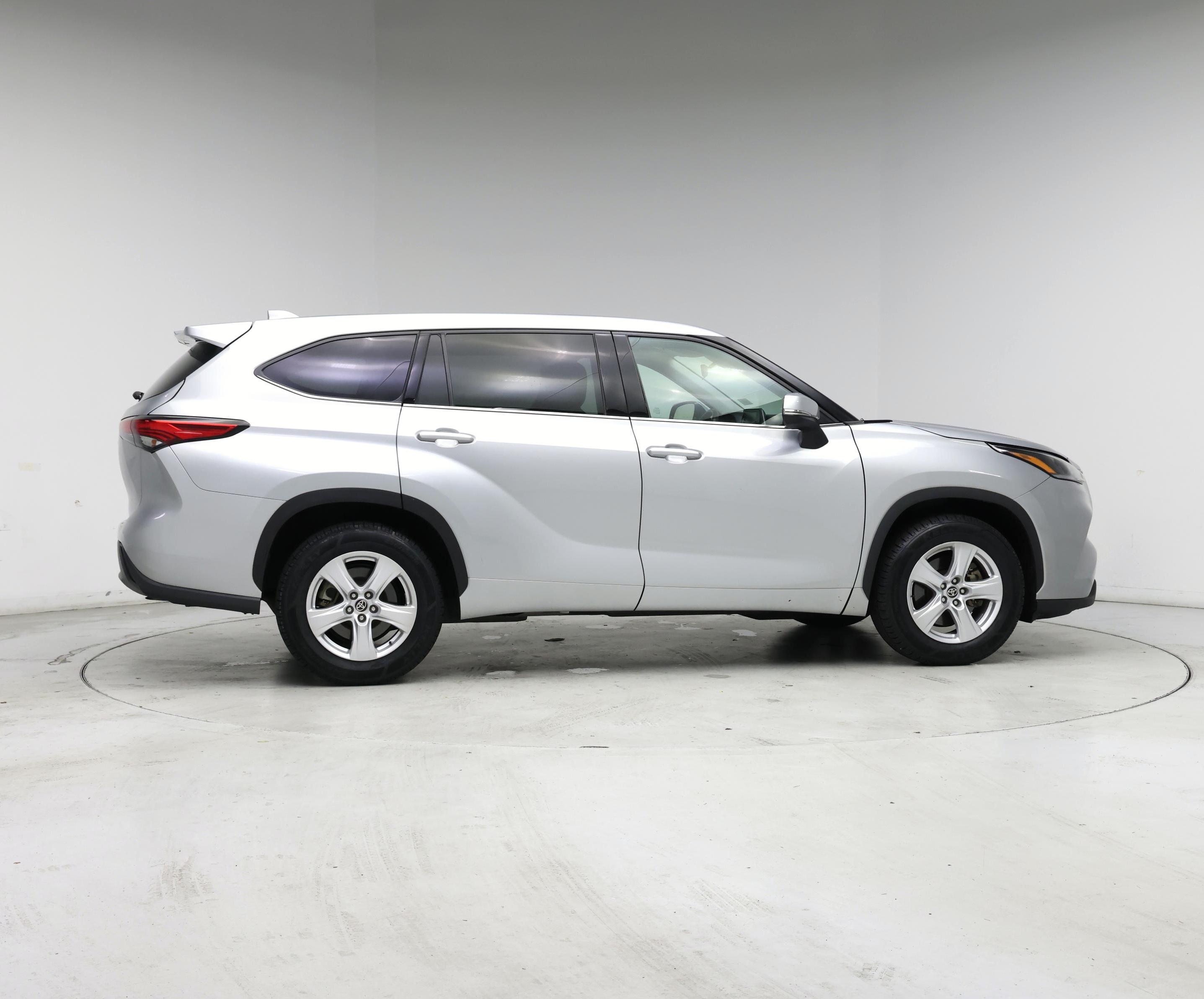Thumbnail: 2021 Toyota Highlander - 7