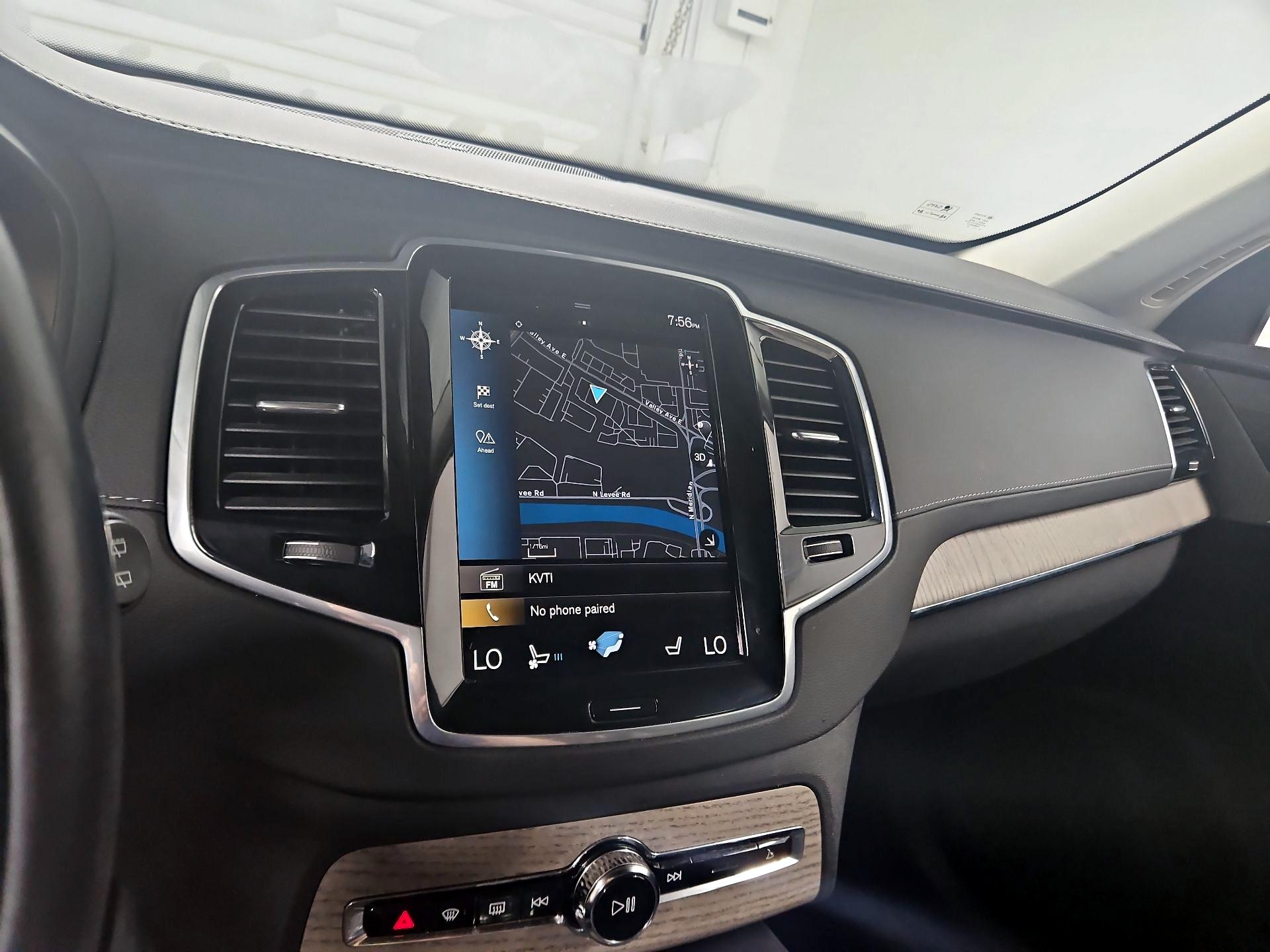 Thumbnail: 2021 Volvo XC90 - 14