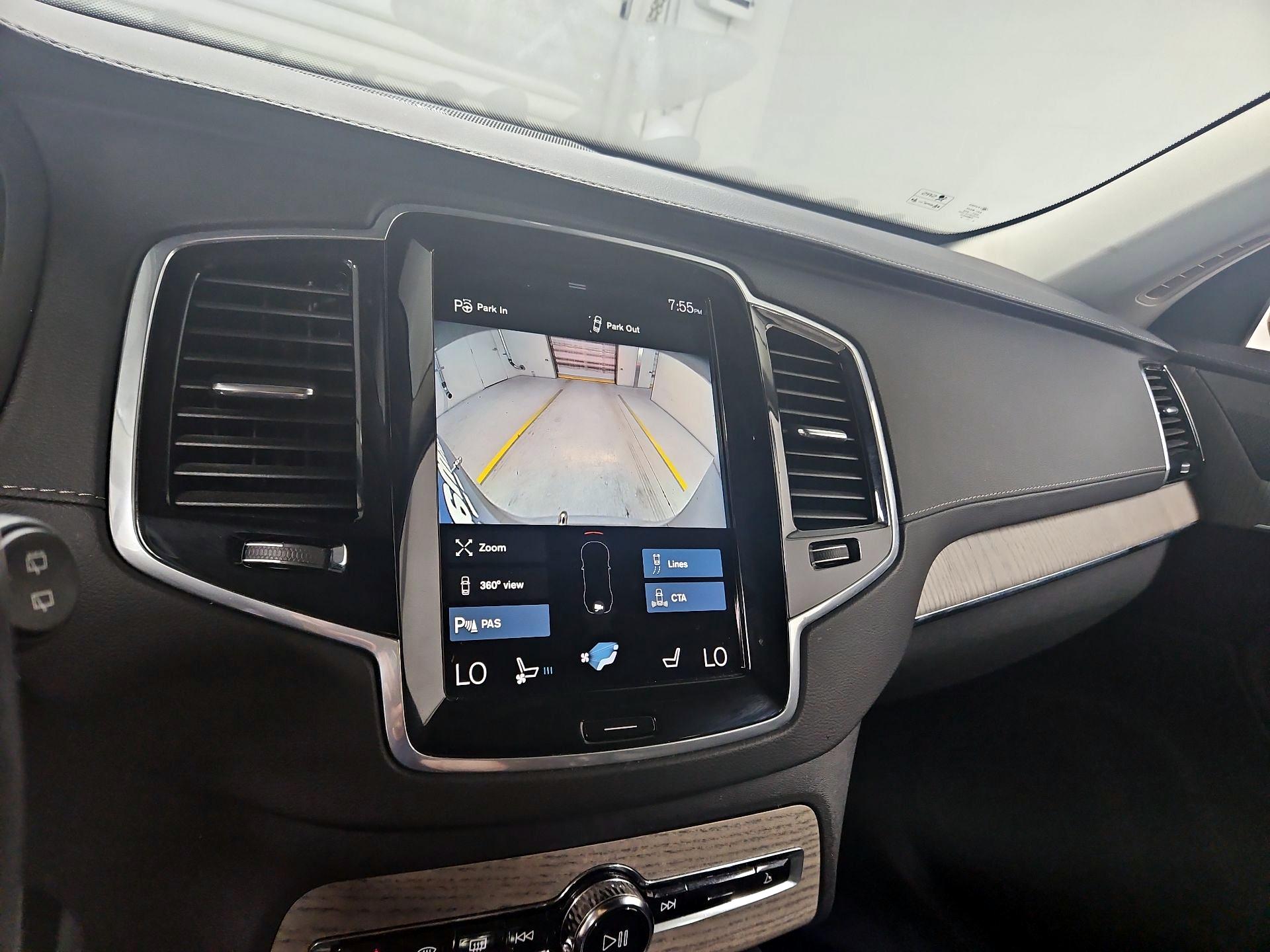 Thumbnail: 2021 Volvo XC90 - 15
