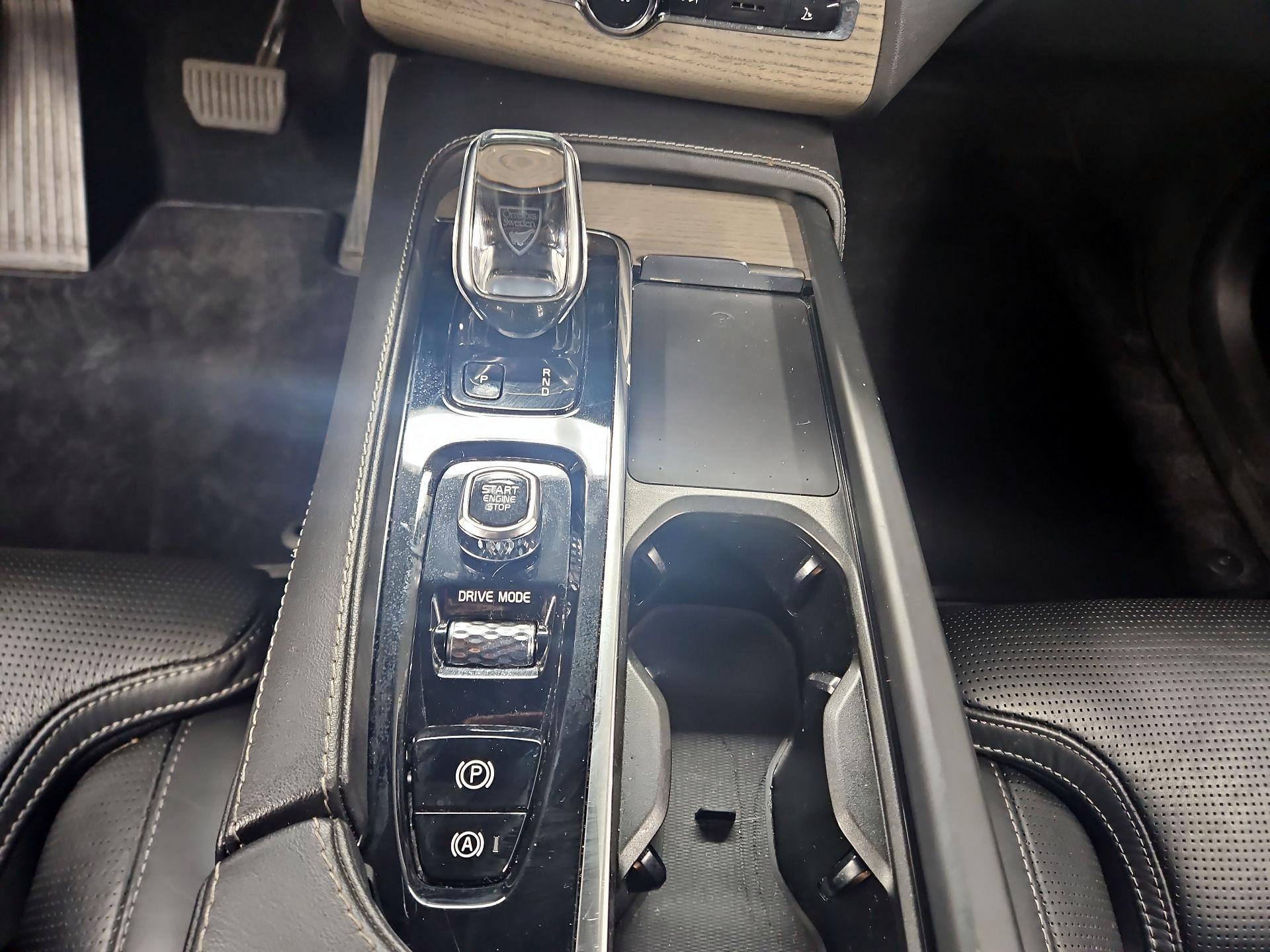 Thumbnail: 2021 Volvo XC90 - 18