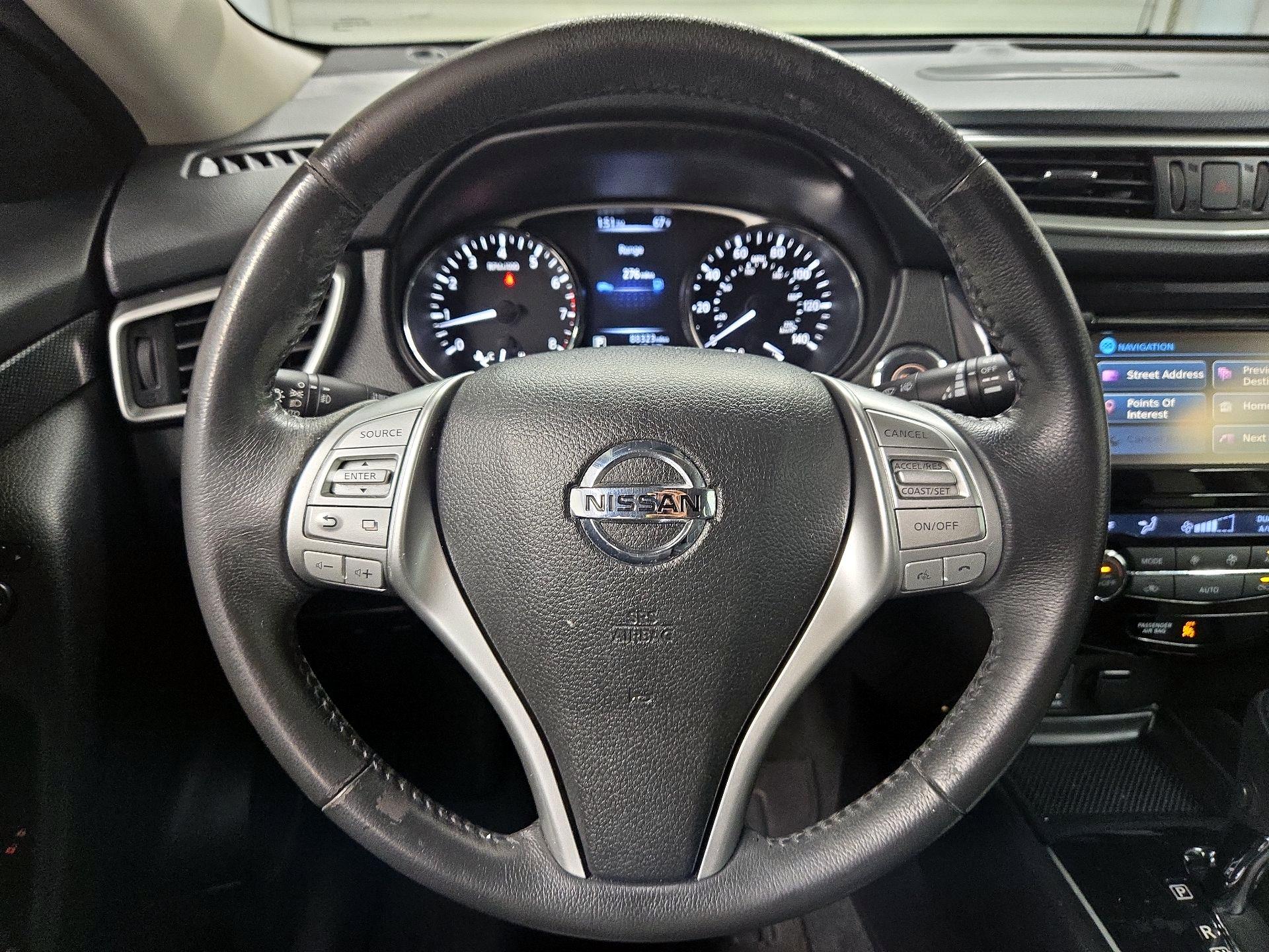 Thumbnail: 2015 Nissan Rogue - 10
