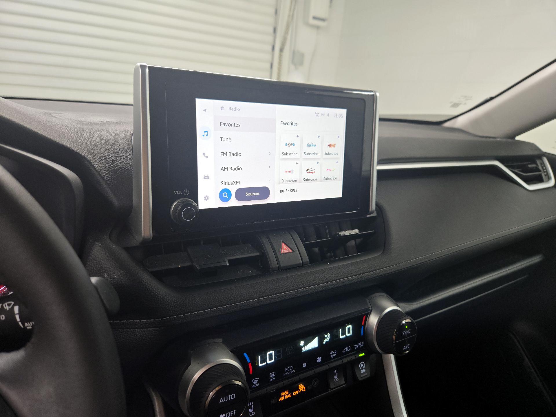 Thumbnail: 2023 Toyota RAV4 - 15