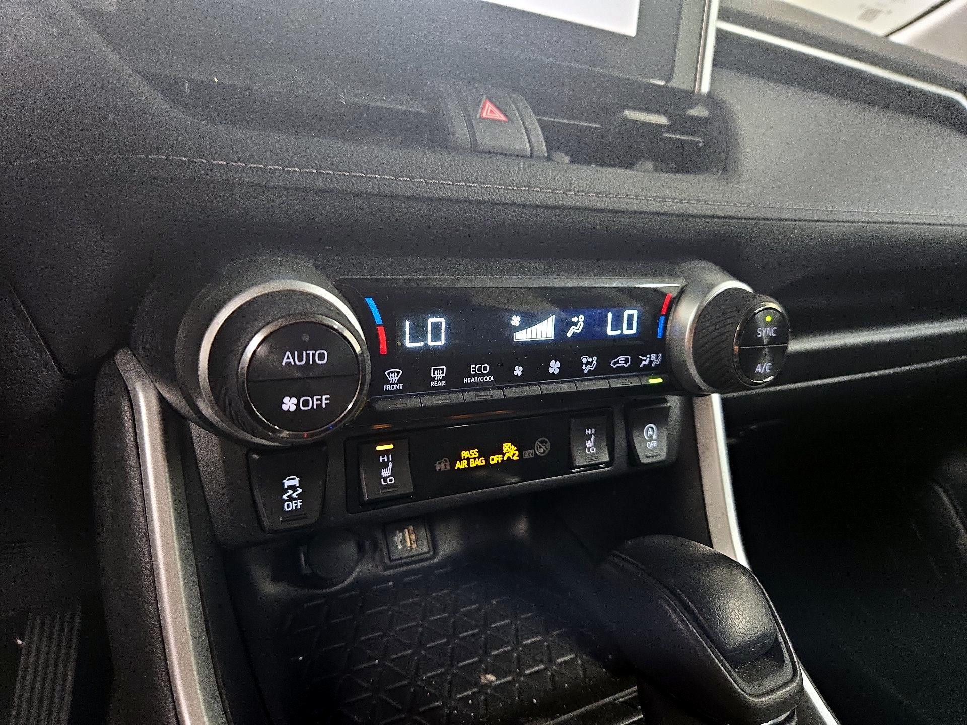 Thumbnail: 2023 Toyota RAV4 - 16