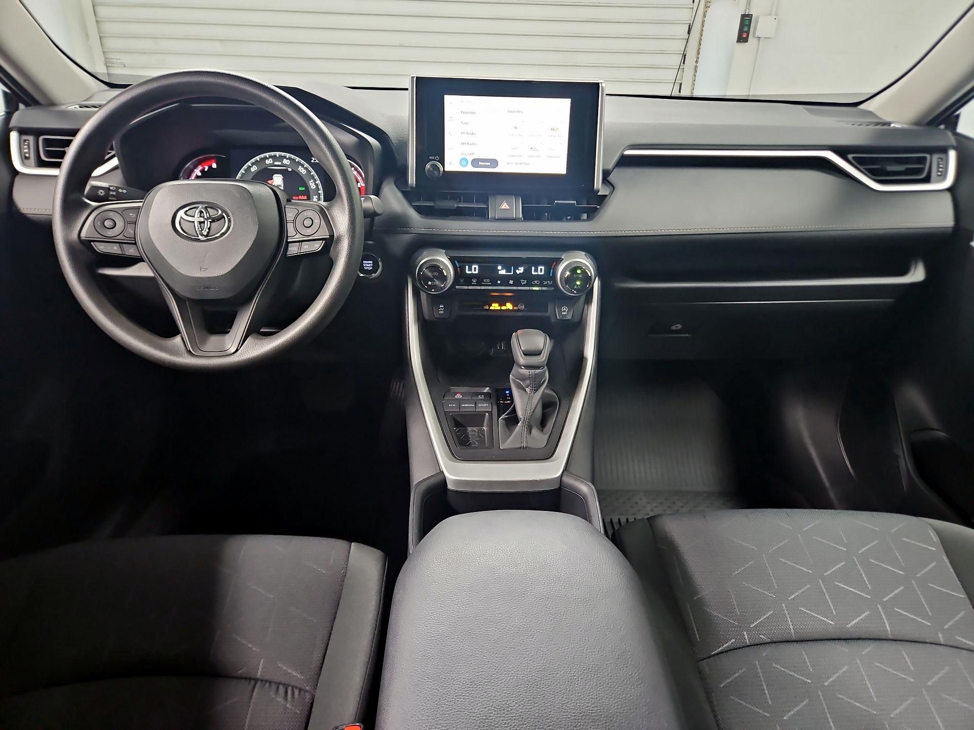 Thumbnail: 2025 Toyota RAV4 - 9