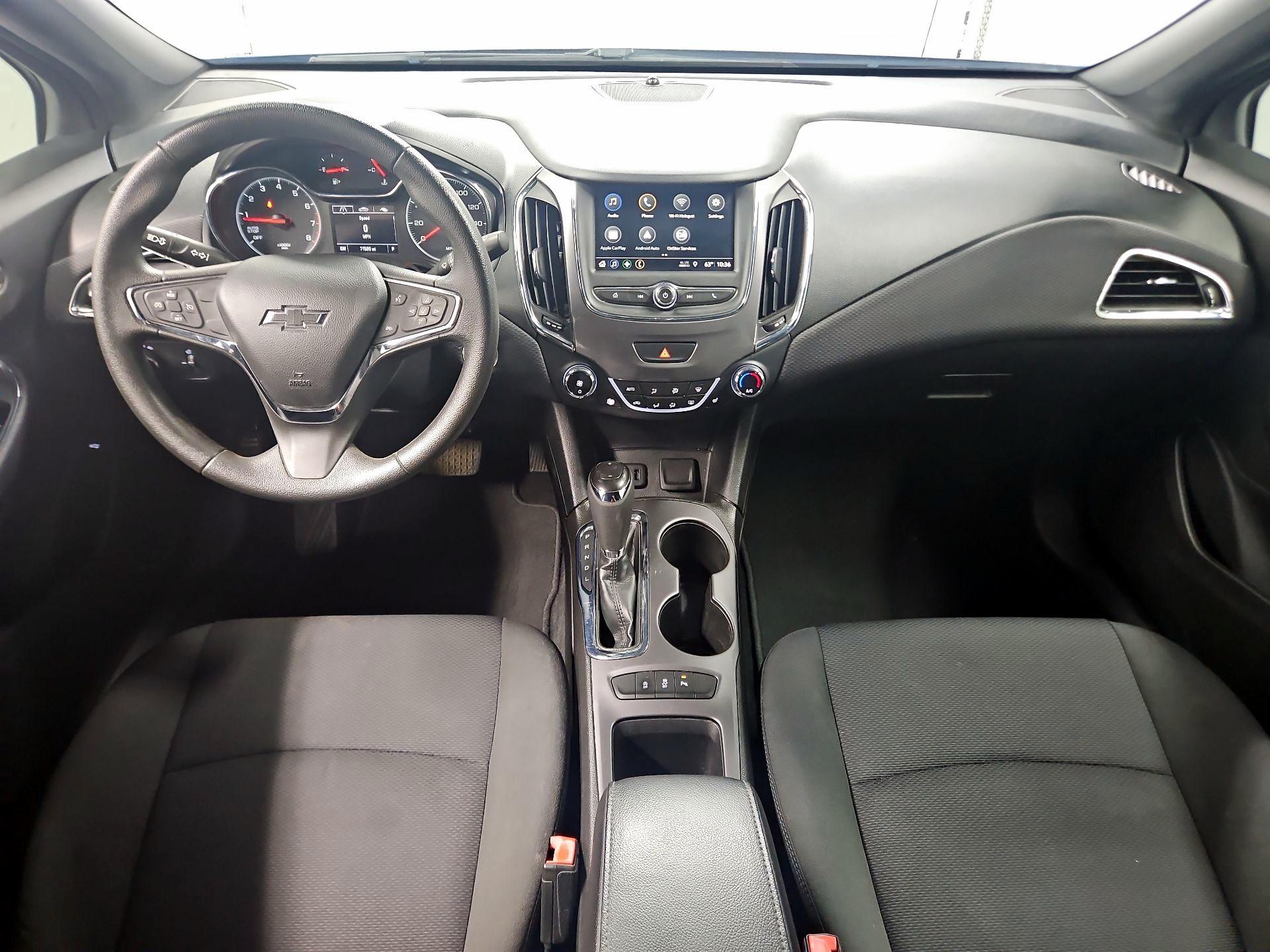 Thumbnail: 2019 Chevrolet Cruze - 9