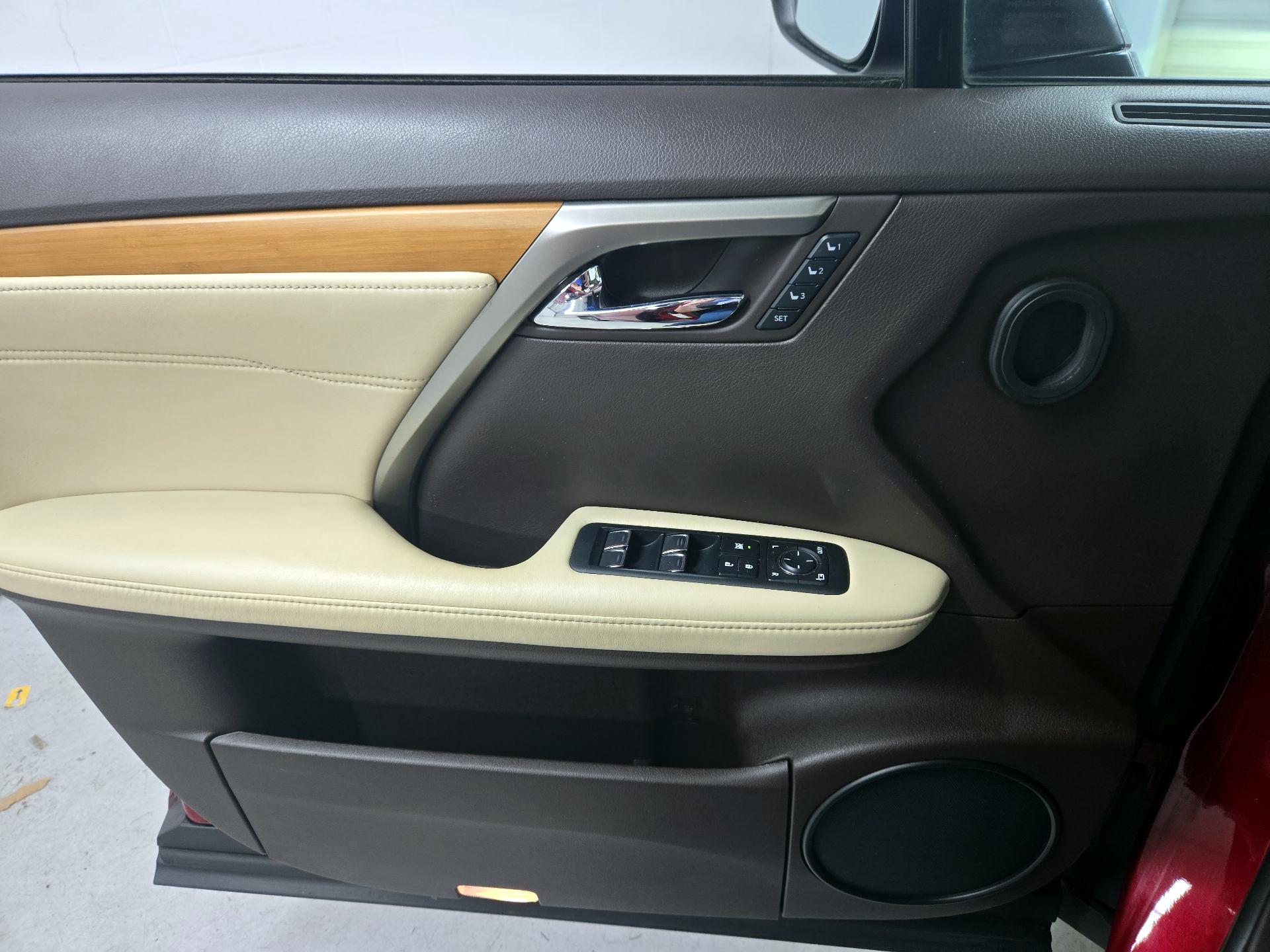 Thumbnail: 2017 Lexus RX - 12