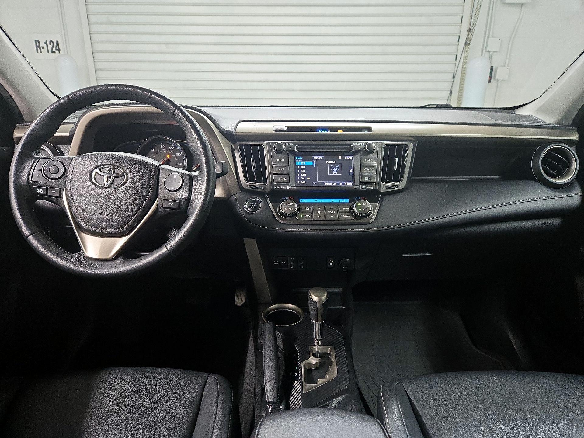 Thumbnail: 2015 Toyota RAV4 - 9