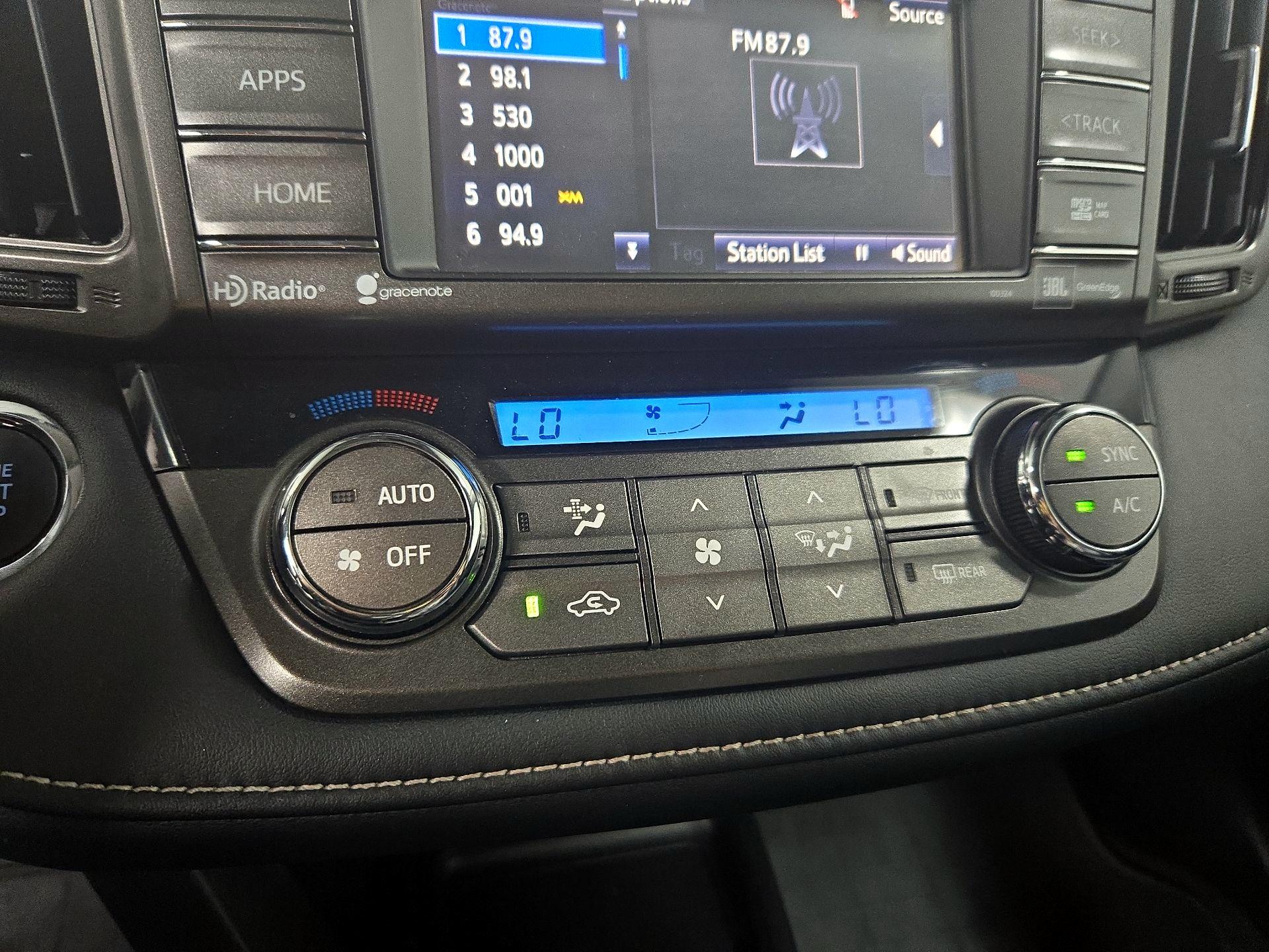 Thumbnail: 2015 Toyota RAV4 - 16